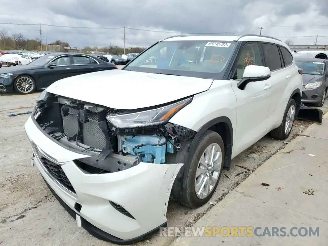 2 Photograph of a damaged car 5TDDZRBH5MS540087 TOYOTA HIGHLANDER 2021