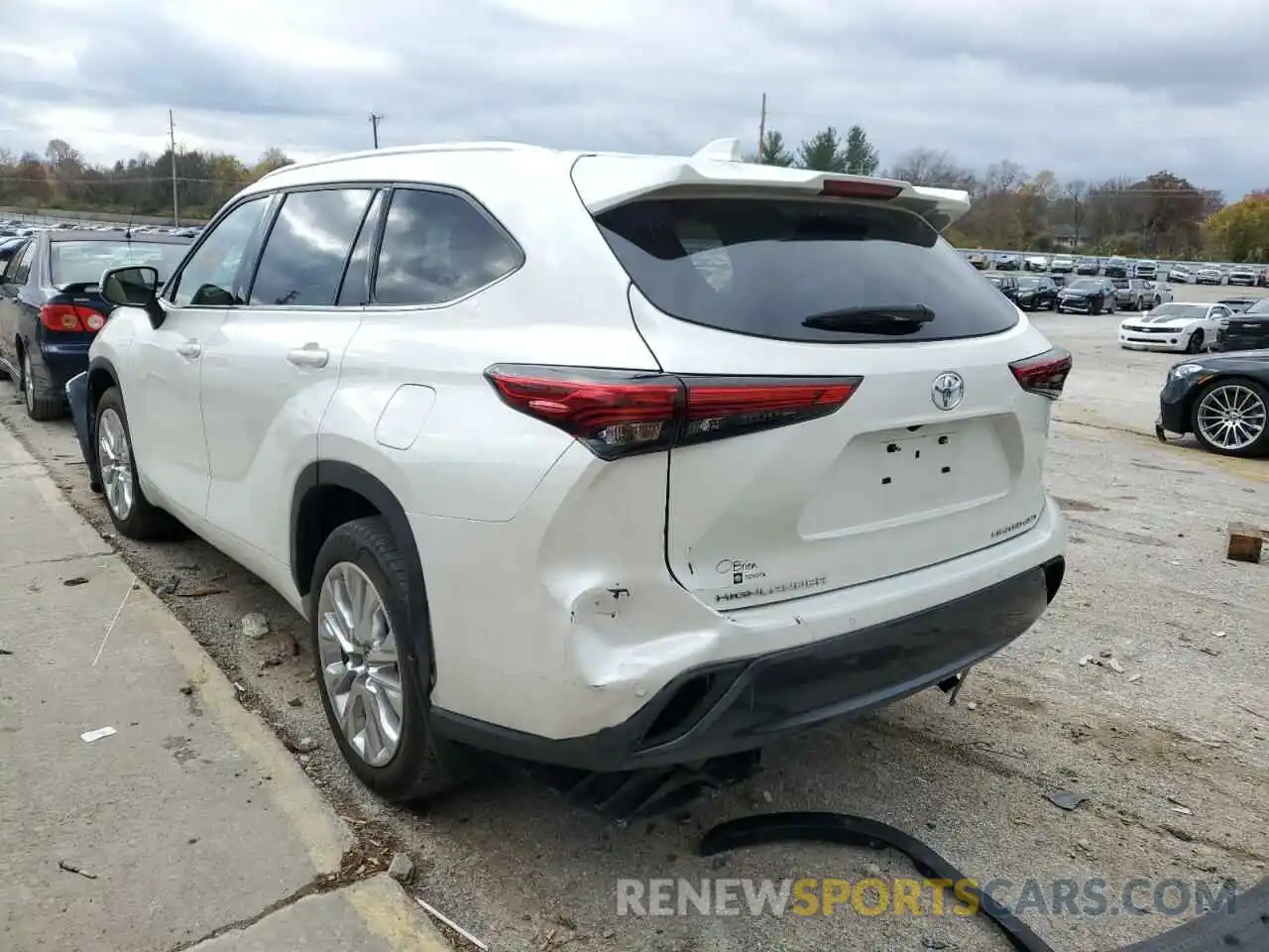 3 Photograph of a damaged car 5TDDZRBH5MS540087 TOYOTA HIGHLANDER 2021