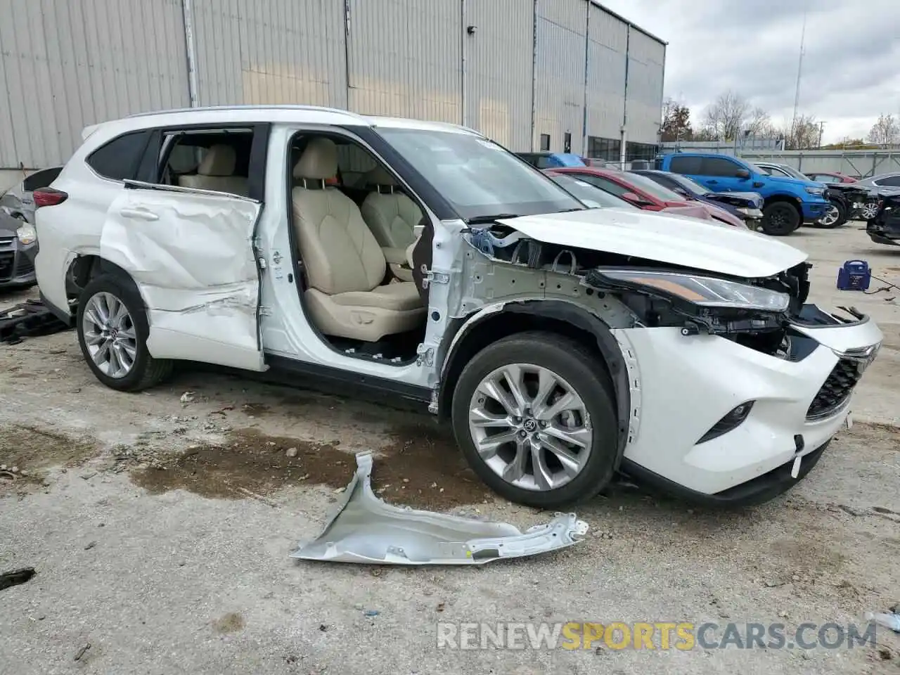 9 Photograph of a damaged car 5TDDZRBH5MS540087 TOYOTA HIGHLANDER 2021