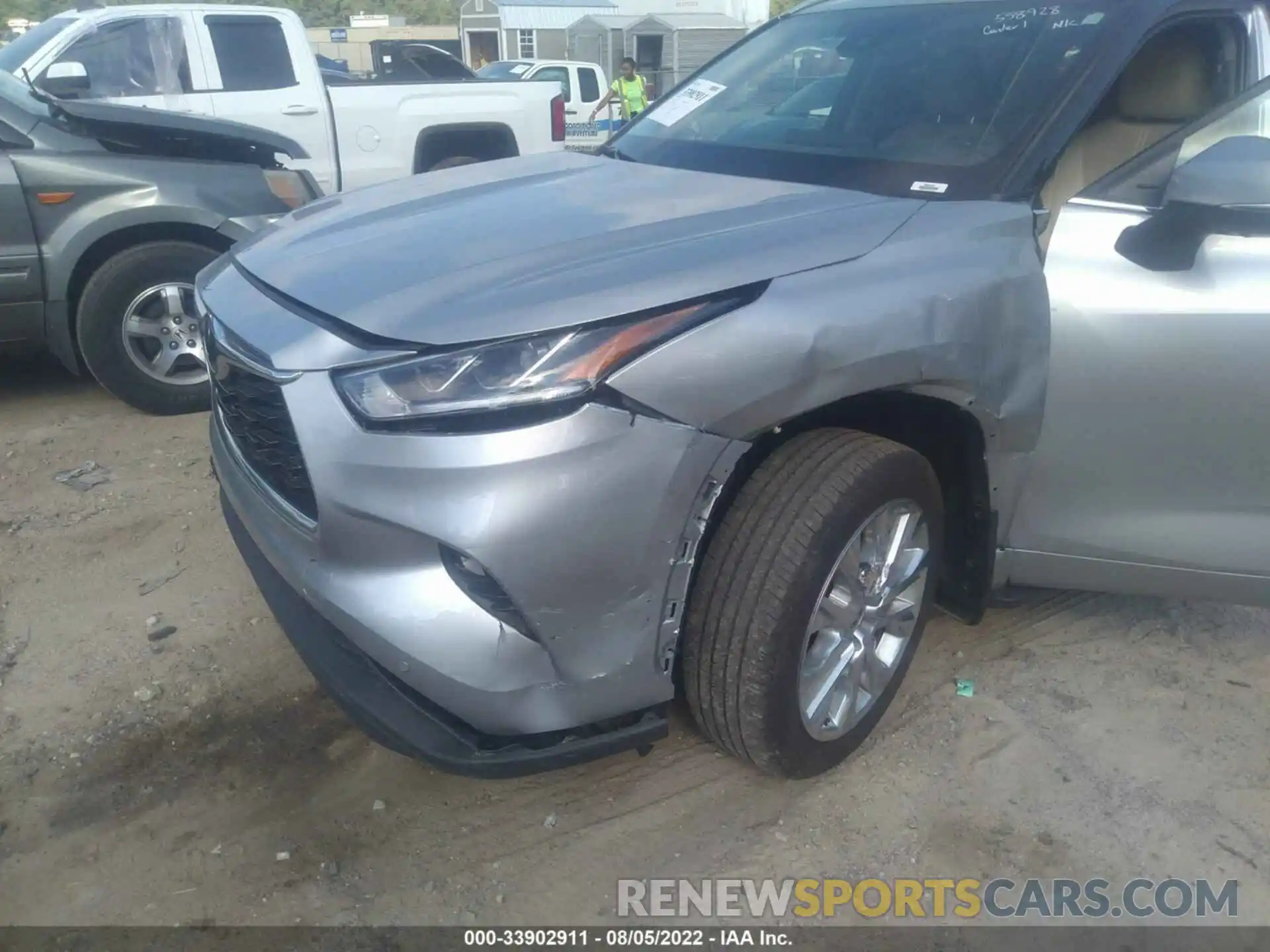 6 Photograph of a damaged car 5TDDZRBH5MS558928 TOYOTA HIGHLANDER 2021