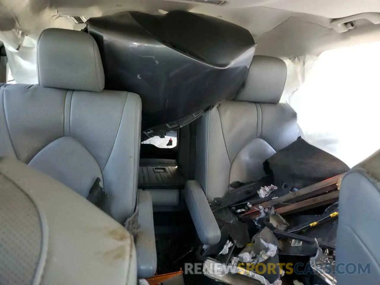 10 Photograph of a damaged car 5TDDZRBH6MS138210 TOYOTA HIGHLANDER 2021