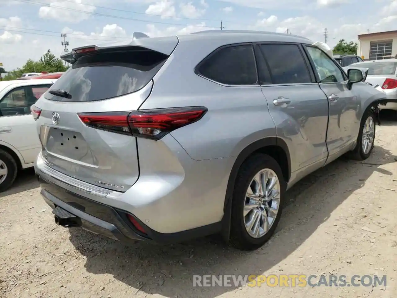 4 Photograph of a damaged car 5TDDZRBH6MS550093 TOYOTA HIGHLANDER 2021