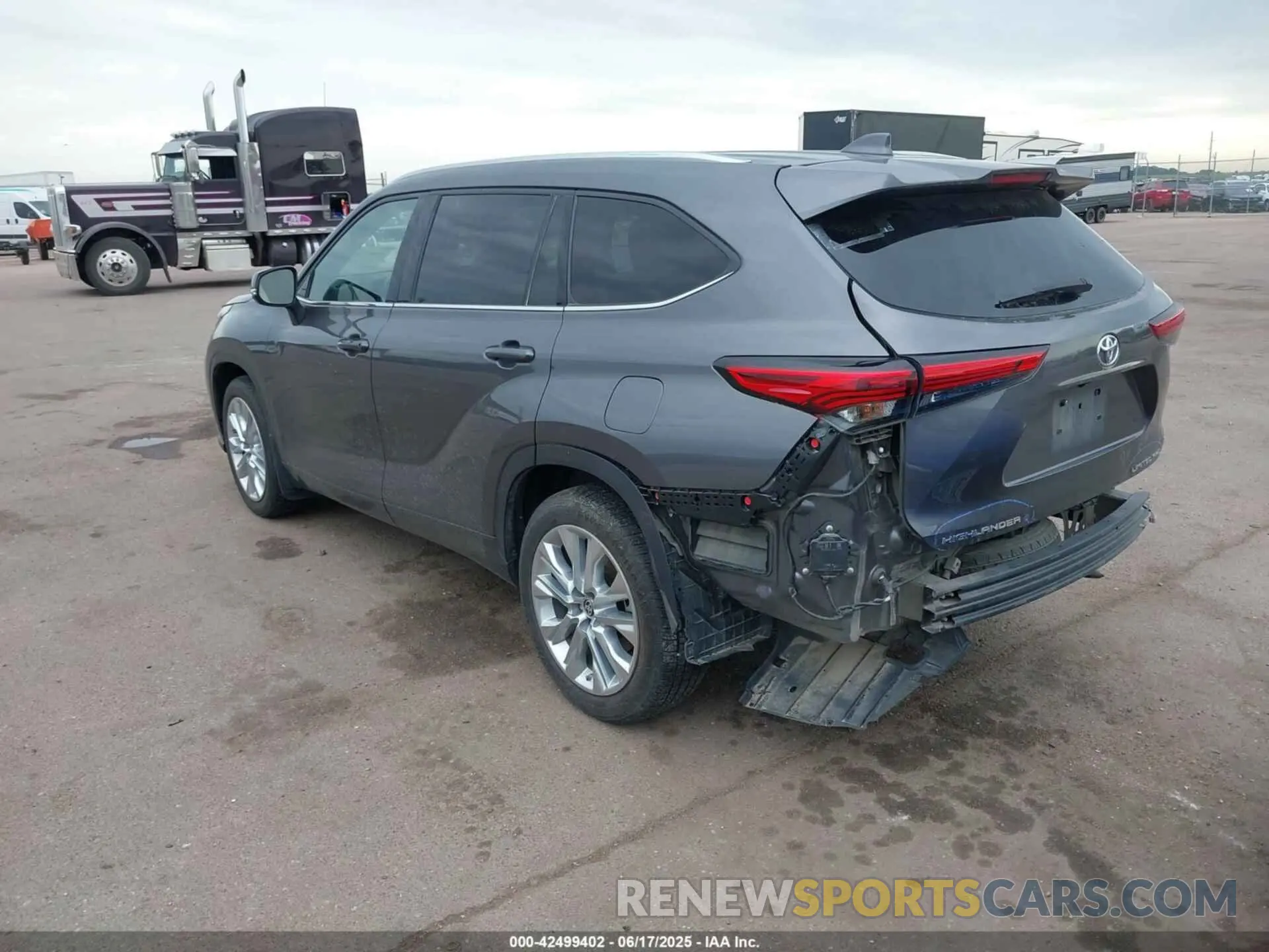 3 Photograph of a damaged car 5TDDZRBH9MS540657 TOYOTA HIGHLANDER 2021