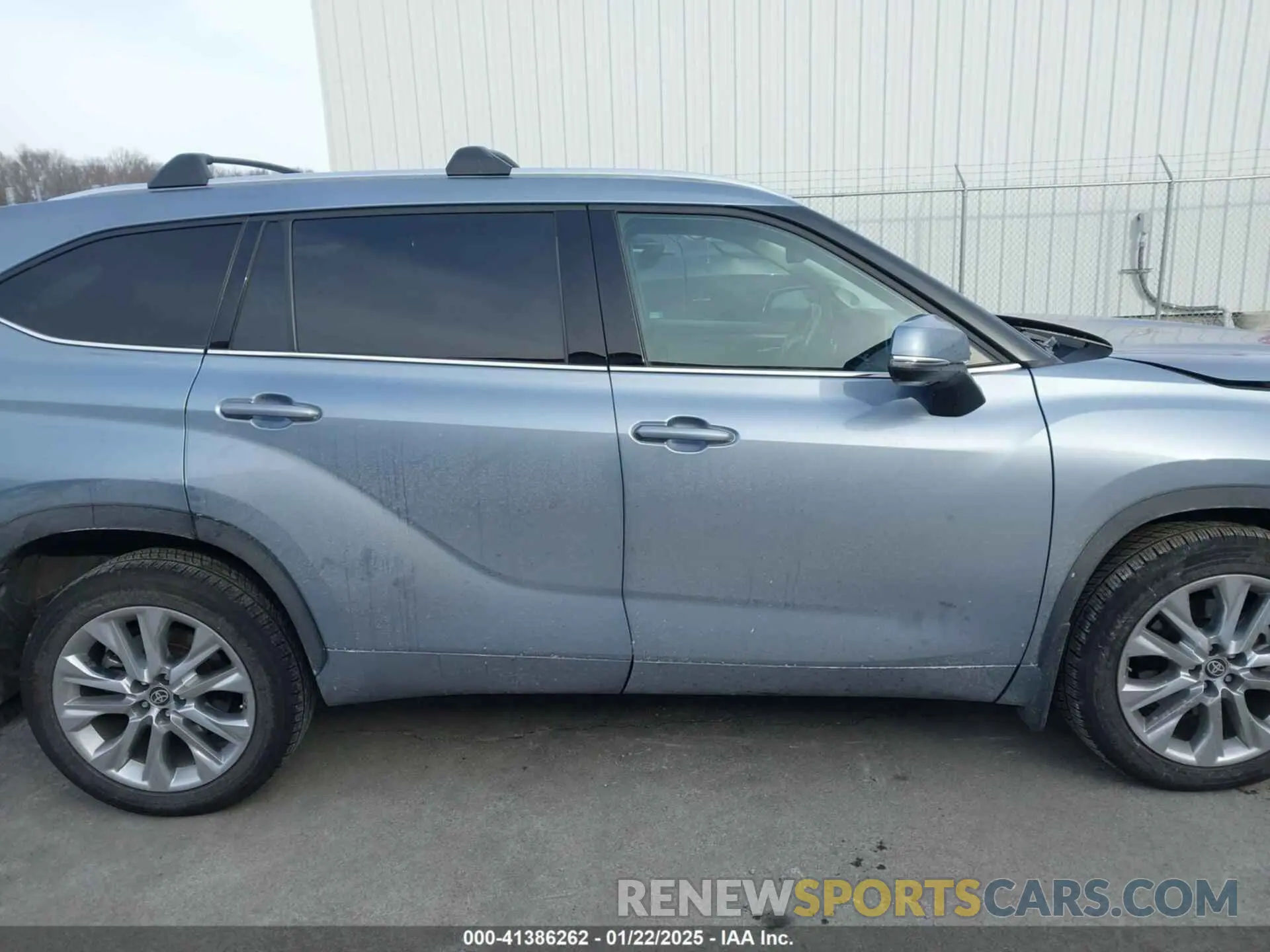 14 Photograph of a damaged car 5TDDZRBHXMS110992 TOYOTA HIGHLANDER 2021