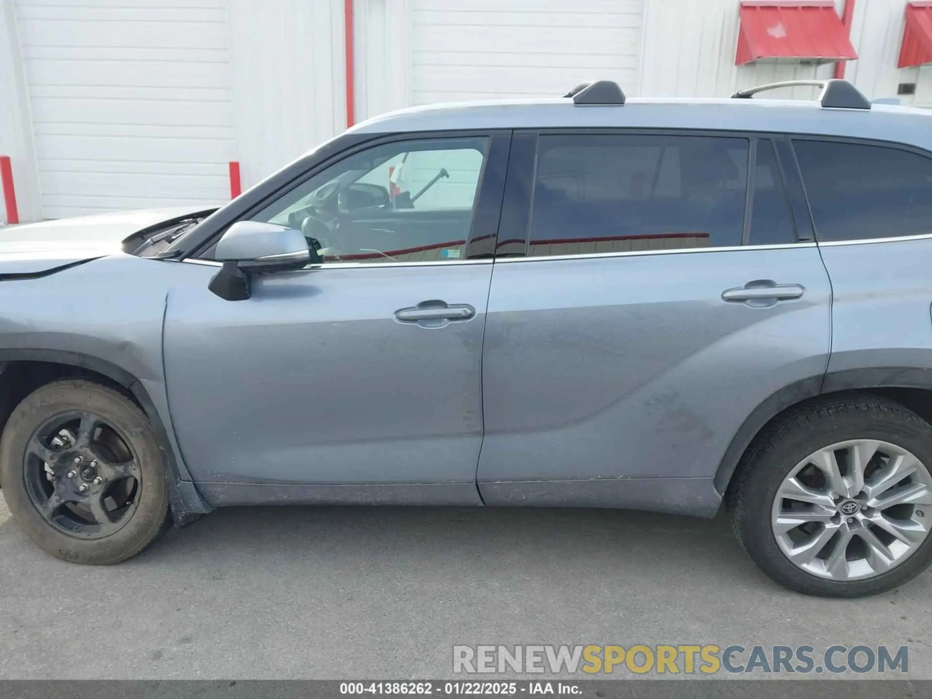 15 Photograph of a damaged car 5TDDZRBHXMS110992 TOYOTA HIGHLANDER 2021