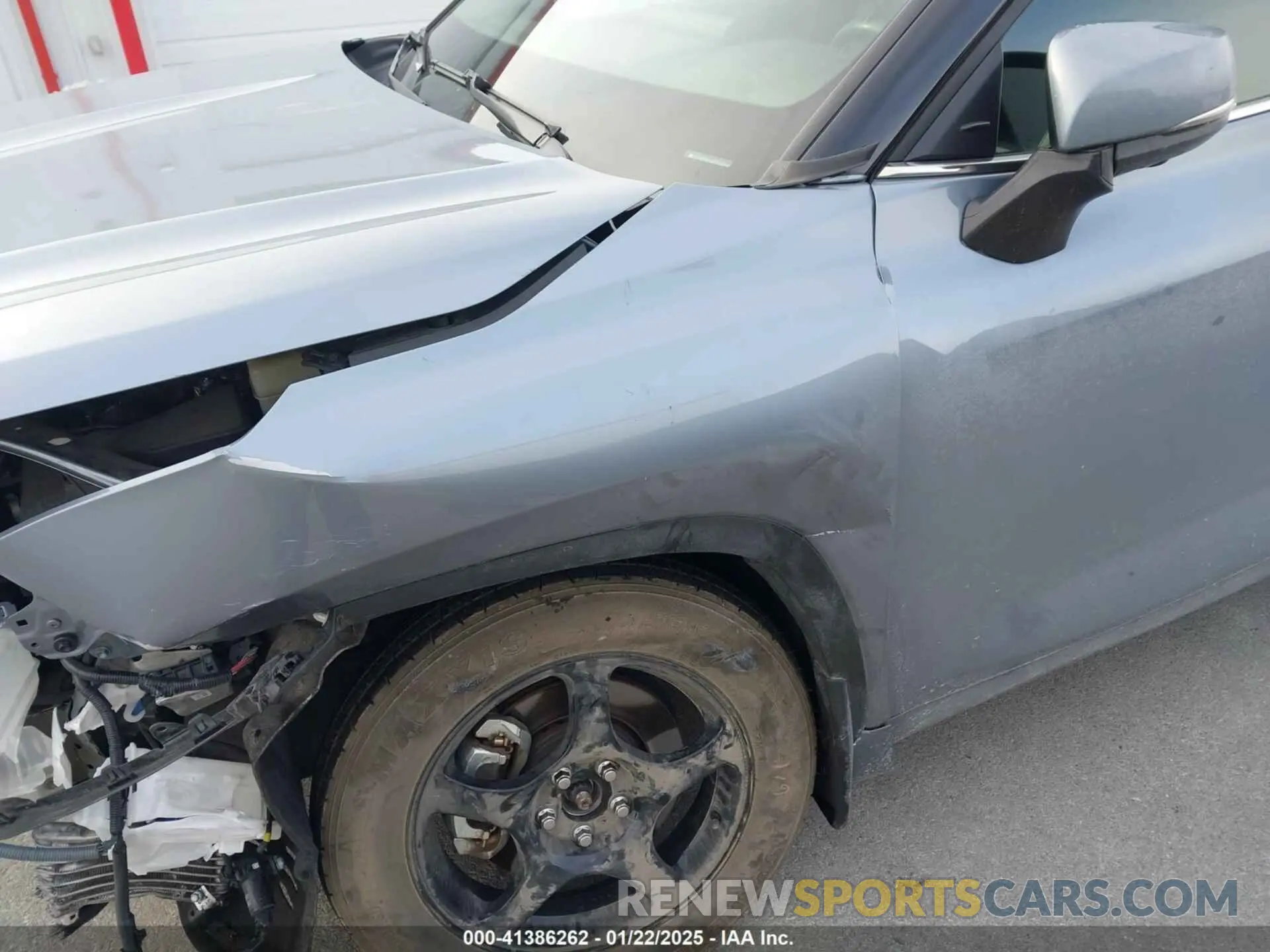18 Photograph of a damaged car 5TDDZRBHXMS110992 TOYOTA HIGHLANDER 2021
