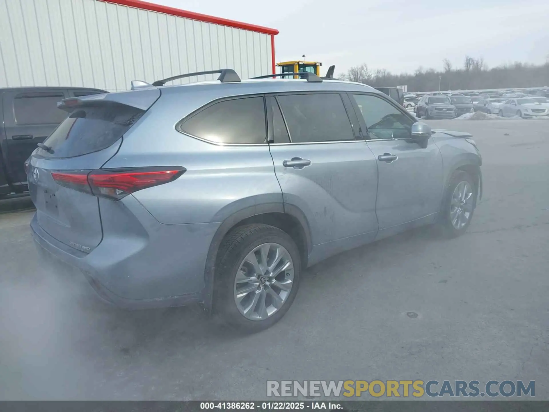 4 Photograph of a damaged car 5TDDZRBHXMS110992 TOYOTA HIGHLANDER 2021