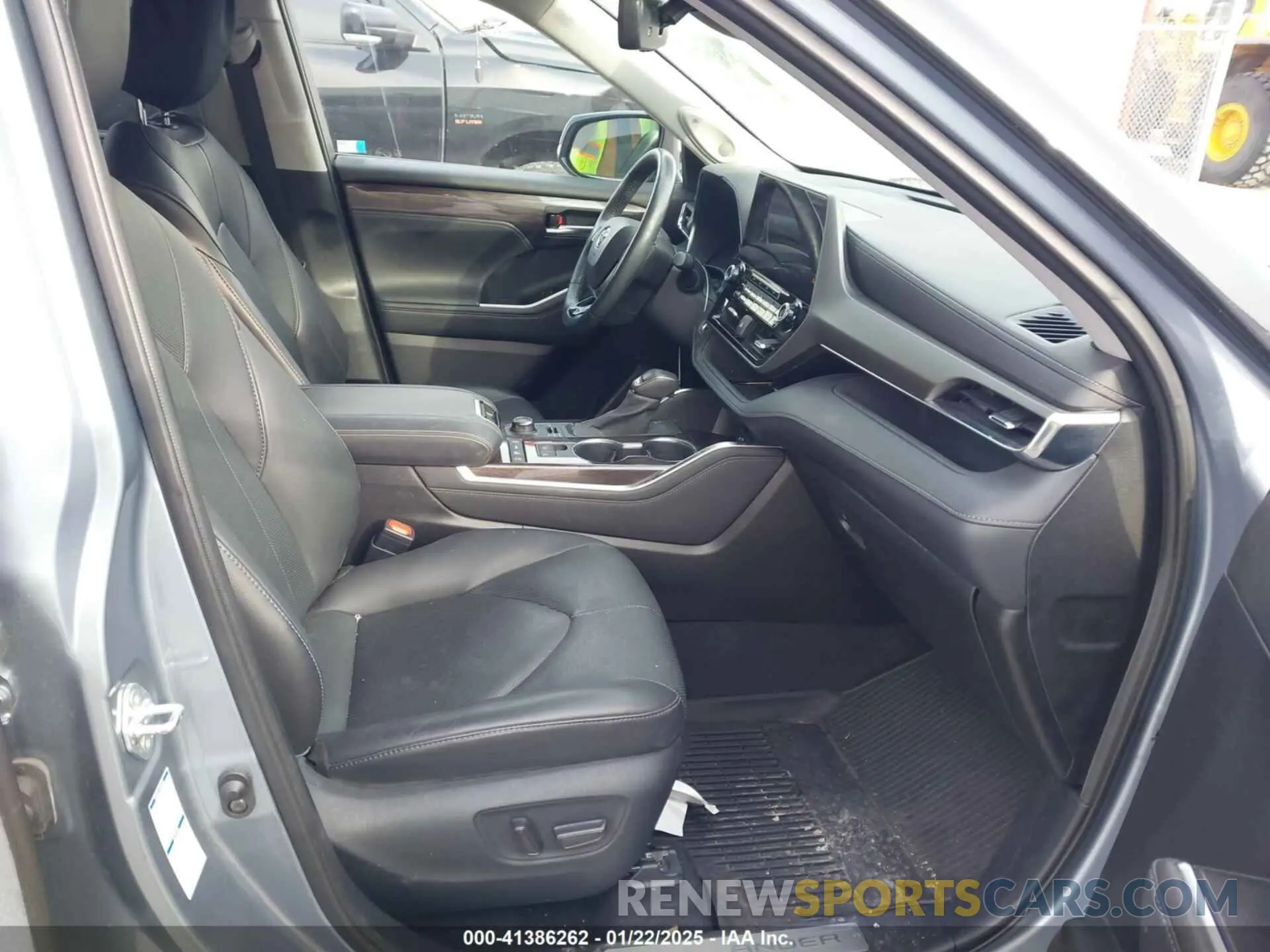 5 Photograph of a damaged car 5TDDZRBHXMS110992 TOYOTA HIGHLANDER 2021
