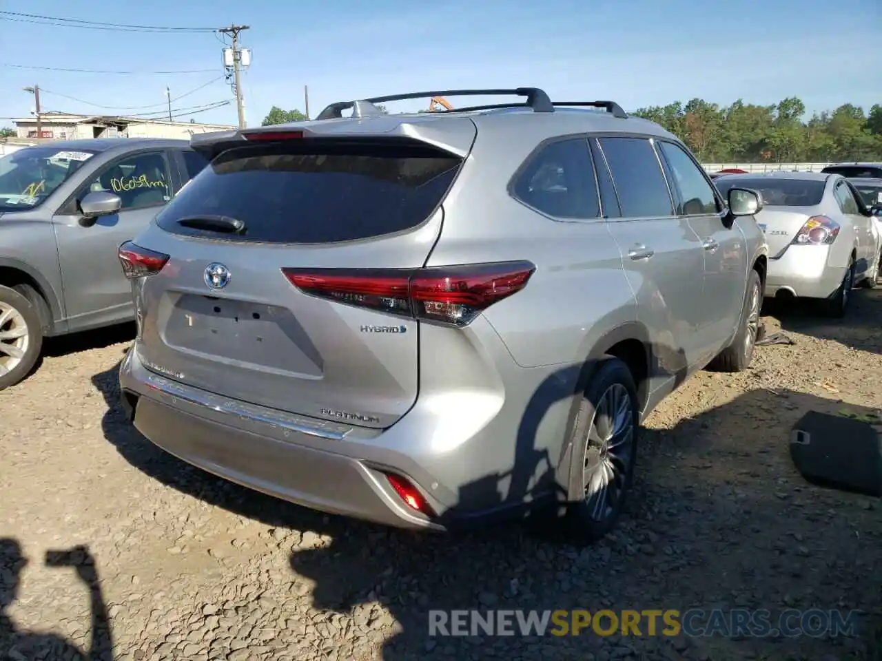 4 Photograph of a damaged car 5TDEBRCH0MS035677 TOYOTA HIGHLANDER 2021