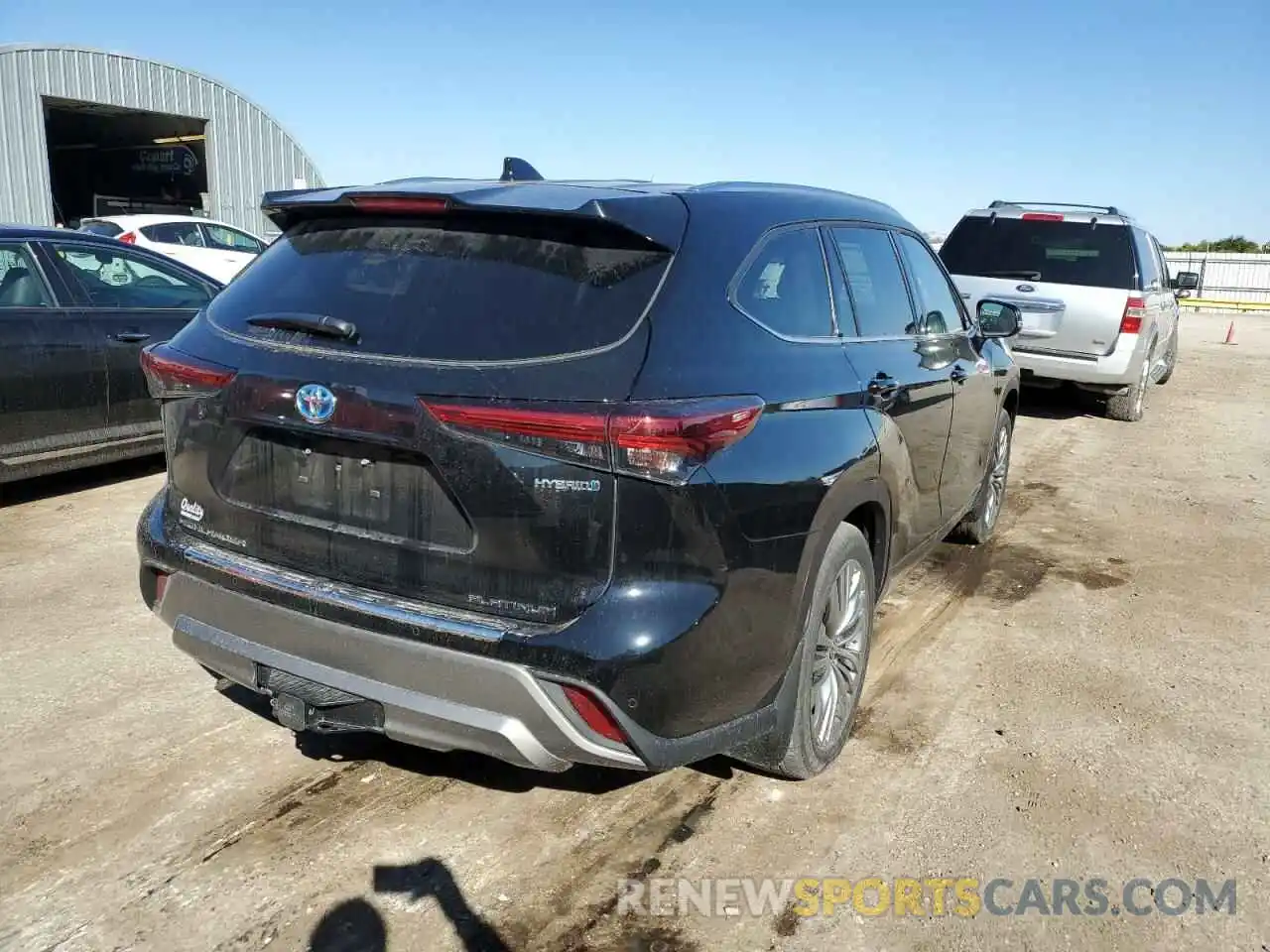 4 Photograph of a damaged car 5TDEBRCH0MS037168 TOYOTA HIGHLANDER 2021