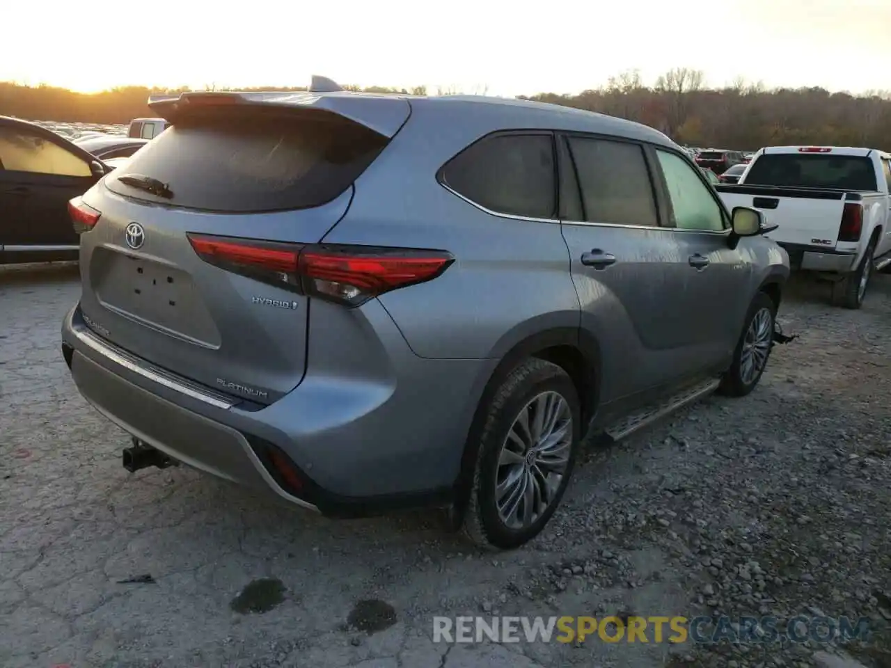 4 Photograph of a damaged car 5TDEBRCH0MS053046 TOYOTA HIGHLANDER 2021