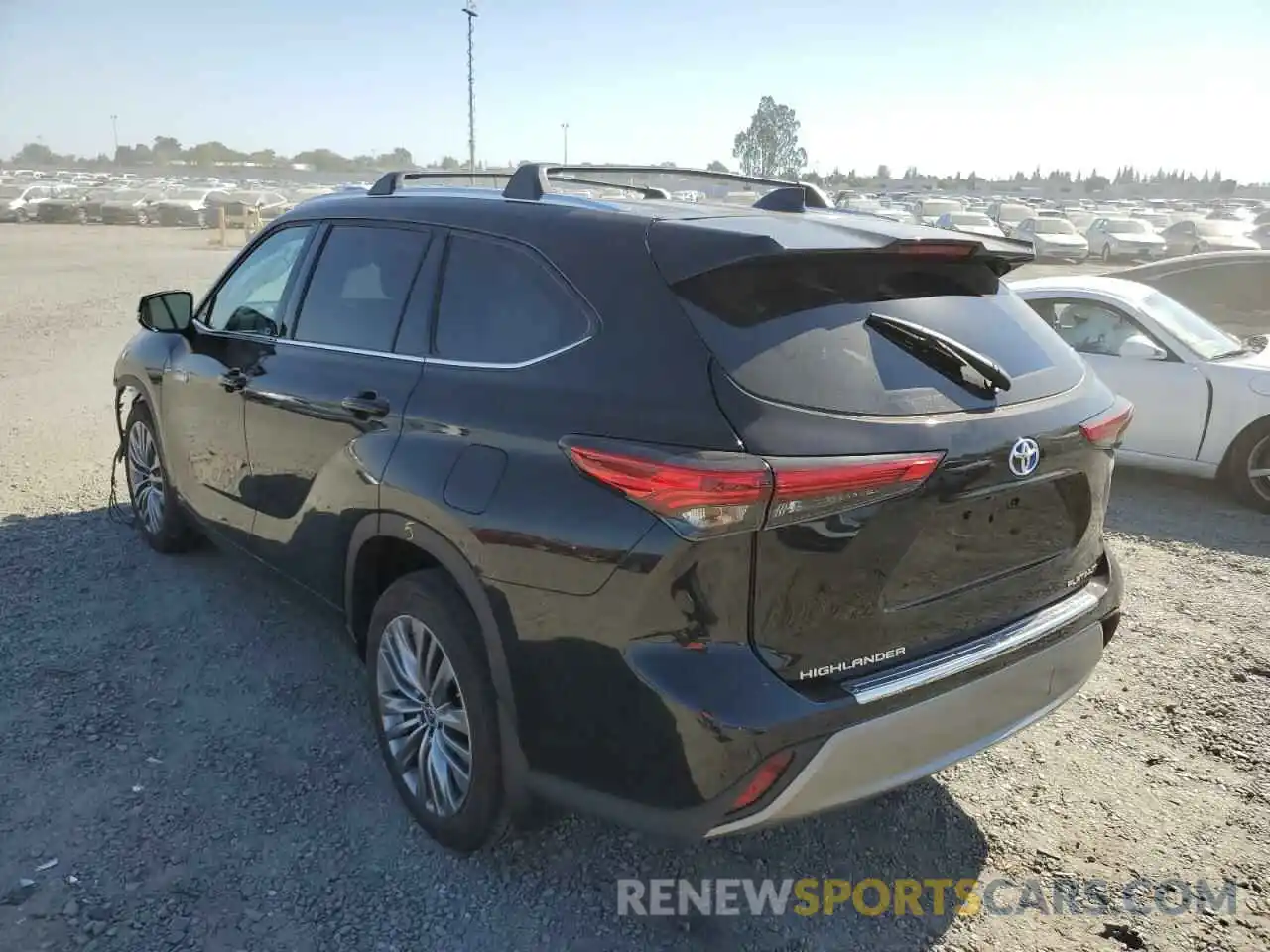 3 Photograph of a damaged car 5TDEBRCH0MS065570 TOYOTA HIGHLANDER 2021