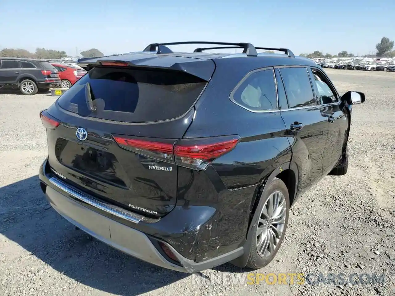 4 Photograph of a damaged car 5TDEBRCH0MS065570 TOYOTA HIGHLANDER 2021