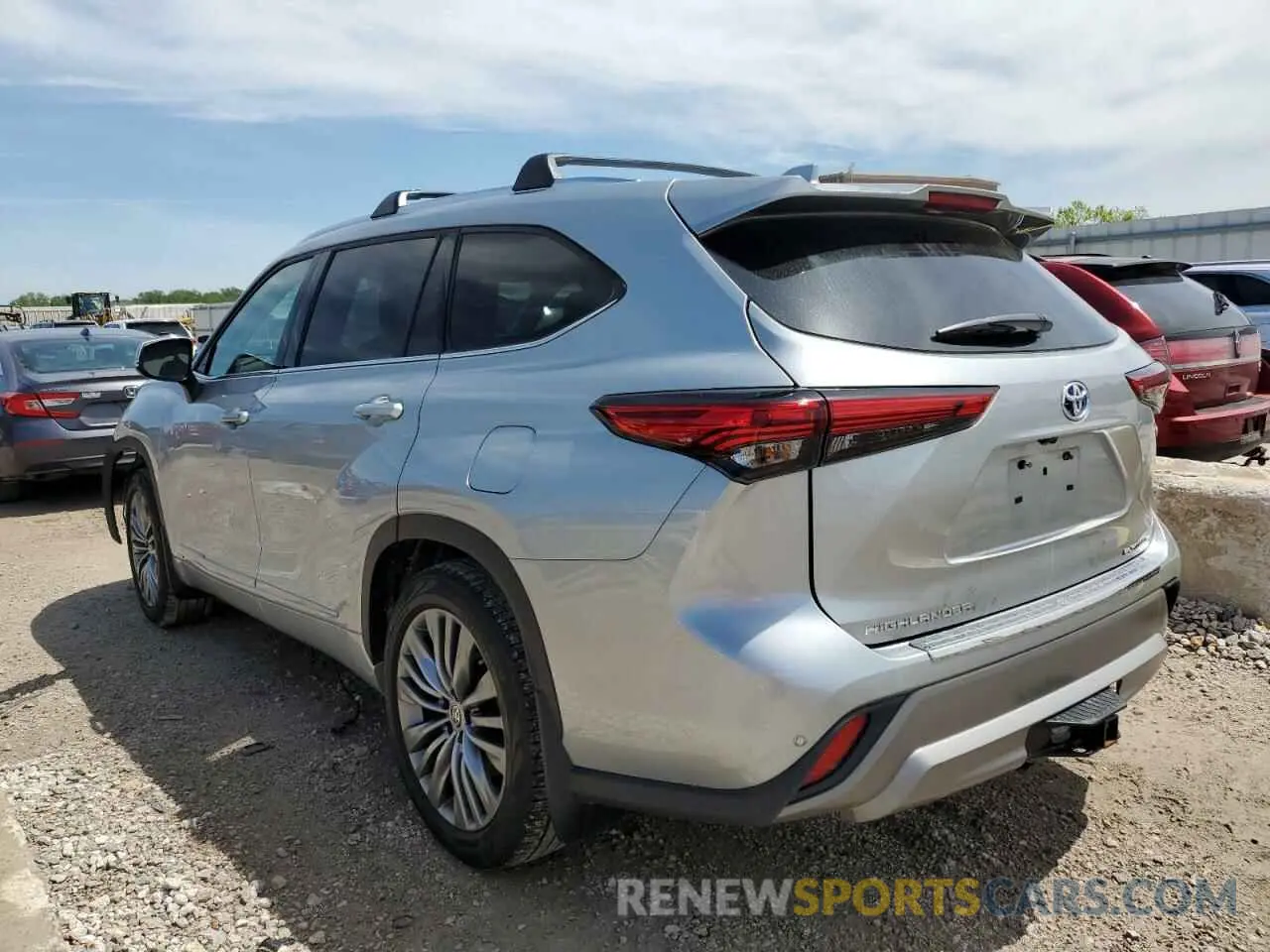 2 Photograph of a damaged car 5TDEBRCH1MS047076 TOYOTA HIGHLANDER 2021