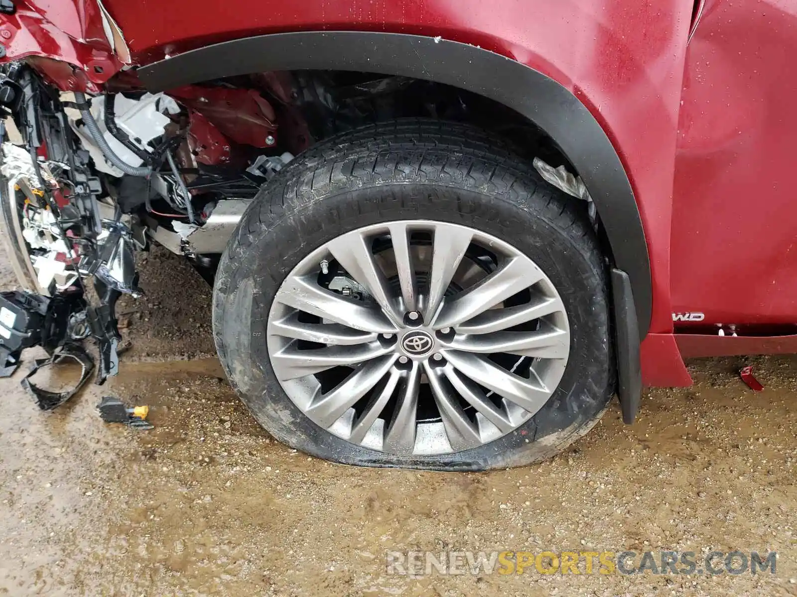 9 Photograph of a damaged car 5TDEBRCH2MS023322 TOYOTA HIGHLANDER 2021