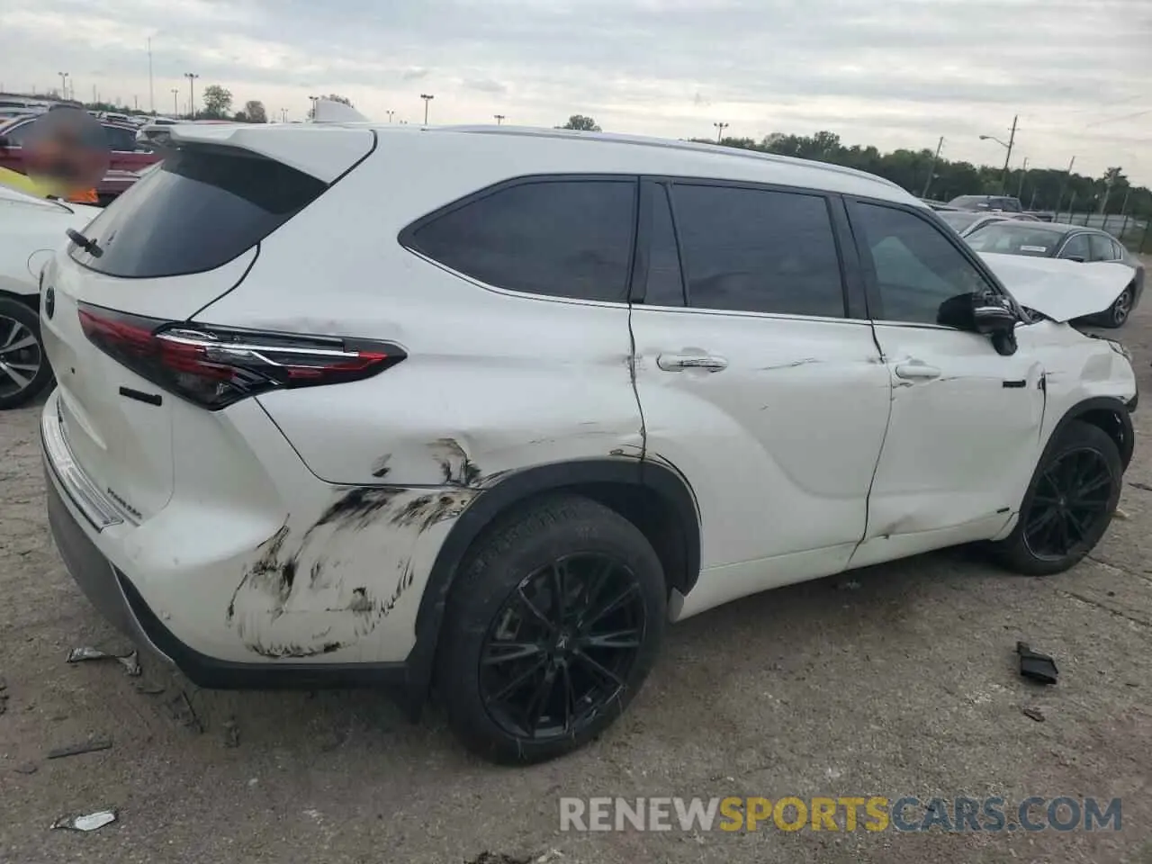 3 Photograph of a damaged car 5TDEBRCH5MS016560 TOYOTA HIGHLANDER 2021
