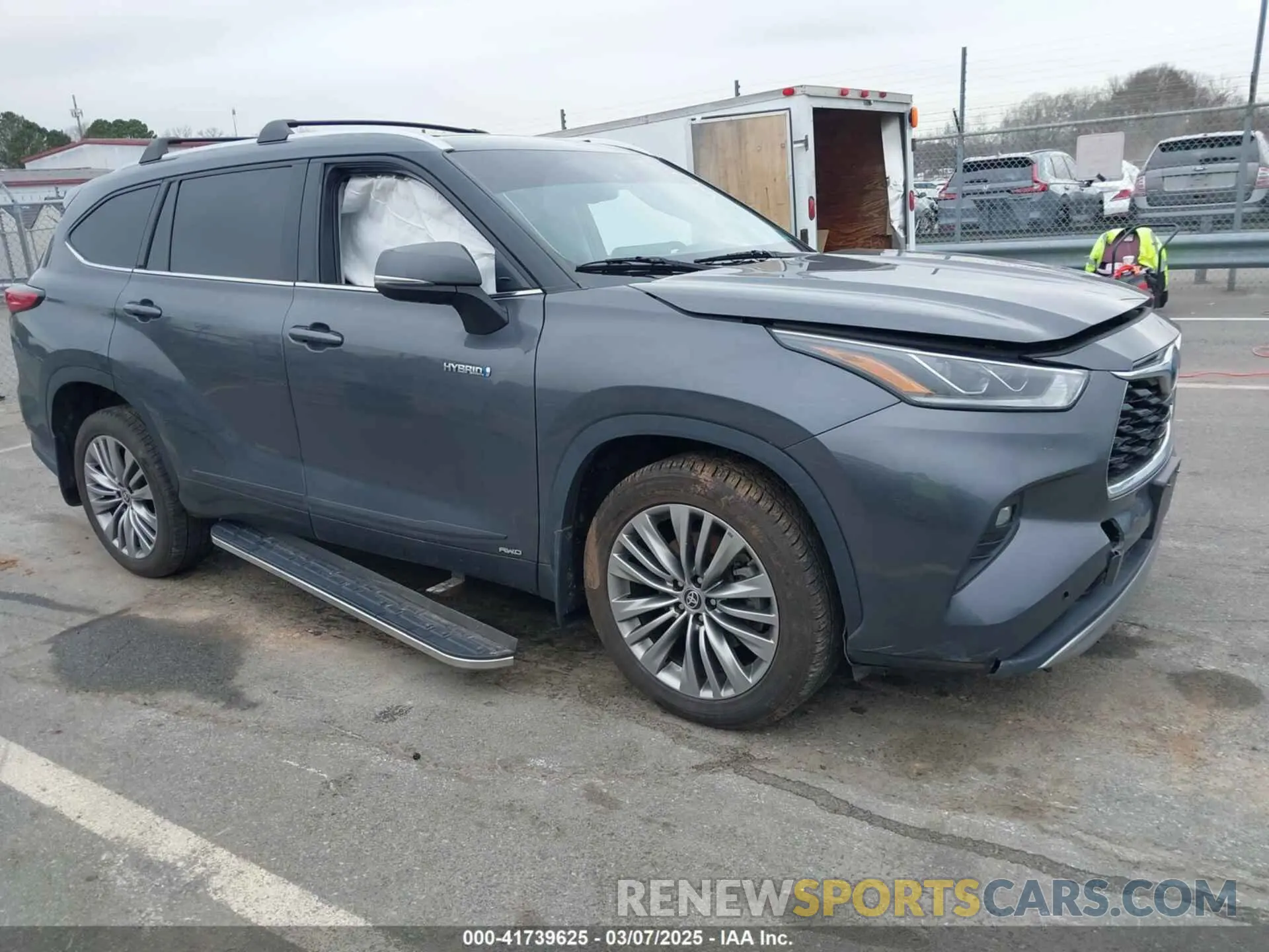 1 Photograph of a damaged car 5TDEBRCH5MS021242 TOYOTA HIGHLANDER 2021