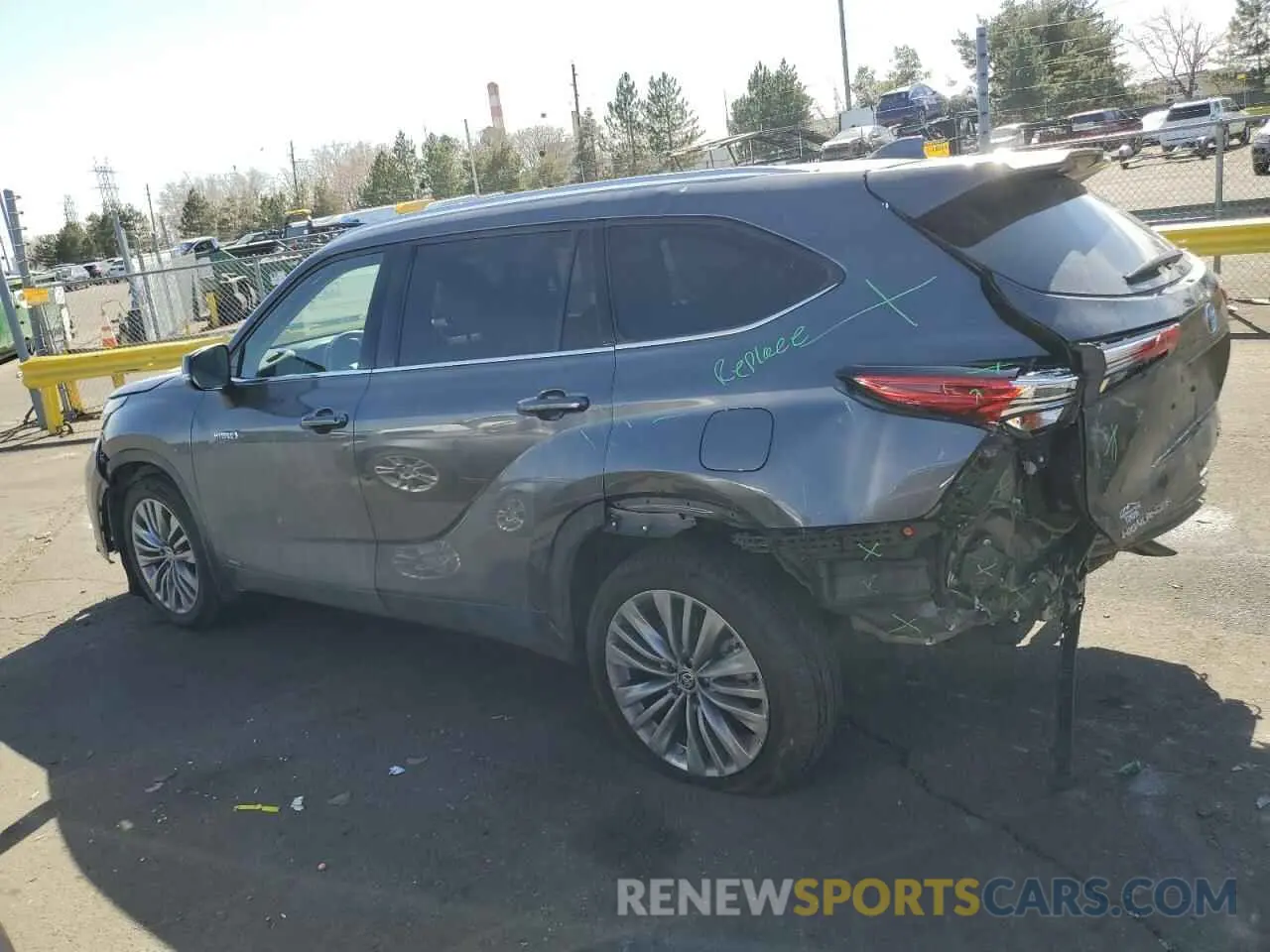 2 Photograph of a damaged car 5TDEBRCH6MS015210 TOYOTA HIGHLANDER 2021
