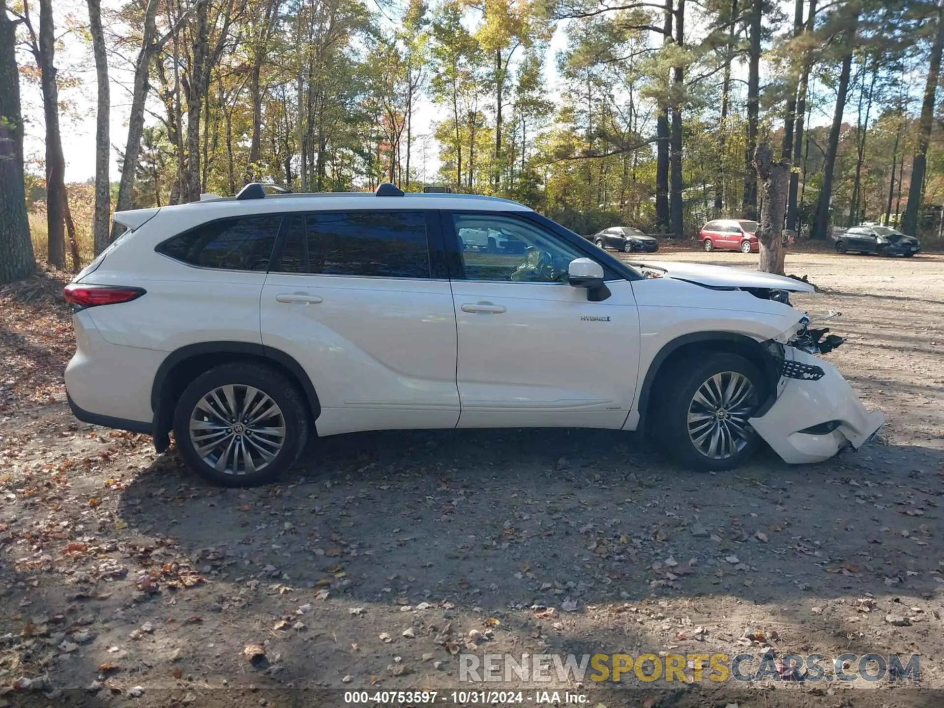 13 Photograph of a damaged car 5TDEBRCH6MS024425 TOYOTA HIGHLANDER 2021