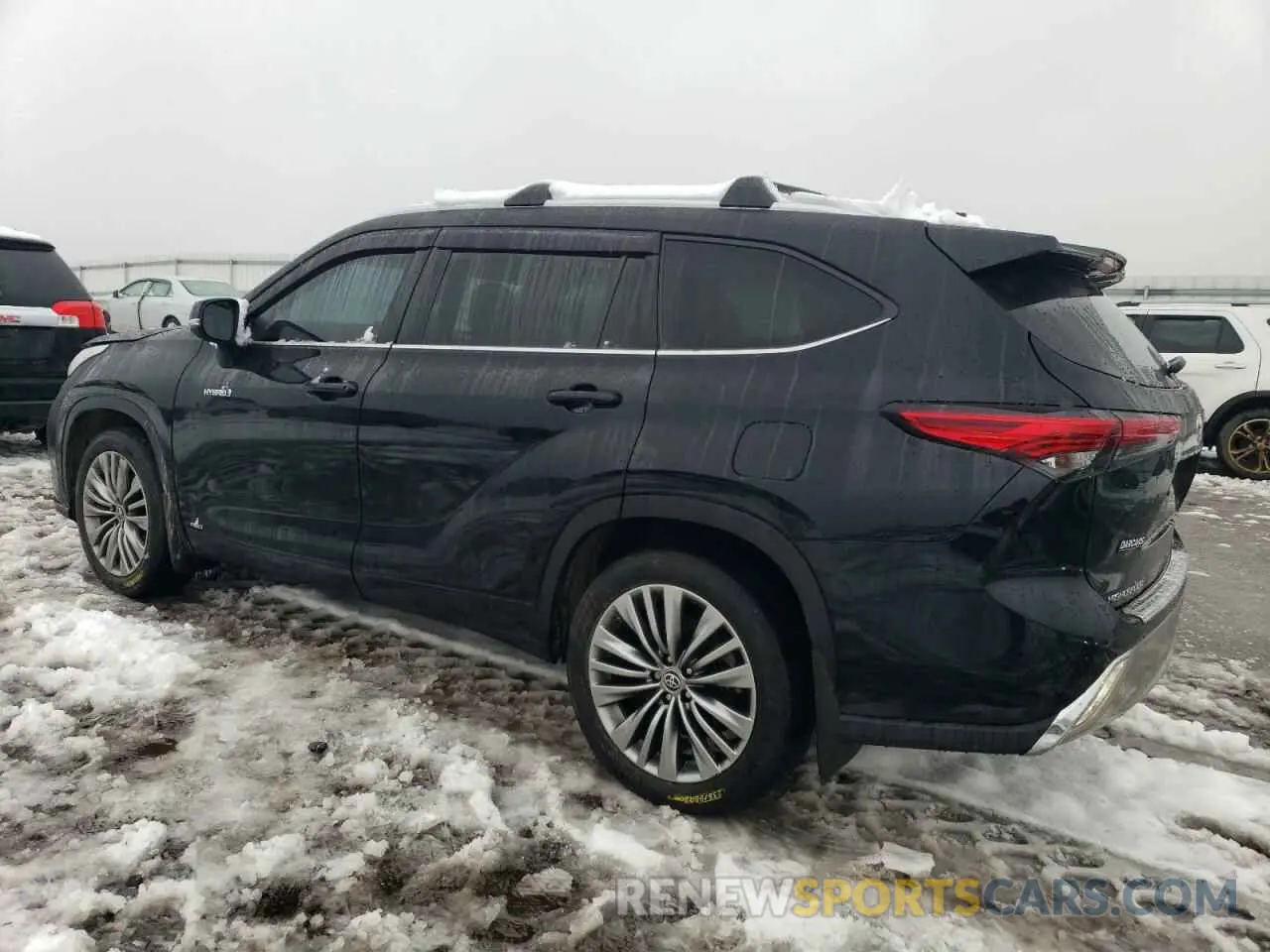 2 Photograph of a damaged car 5TDEBRCH6MS024781 TOYOTA HIGHLANDER 2021