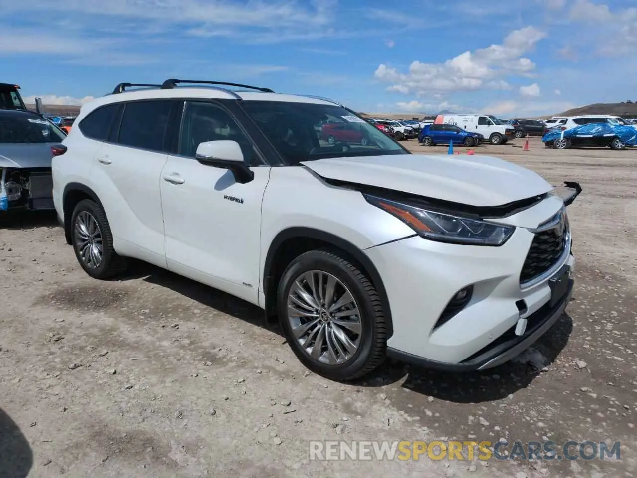 4 Photograph of a damaged car 5TDEBRCH8MS042327 TOYOTA HIGHLANDER 2021