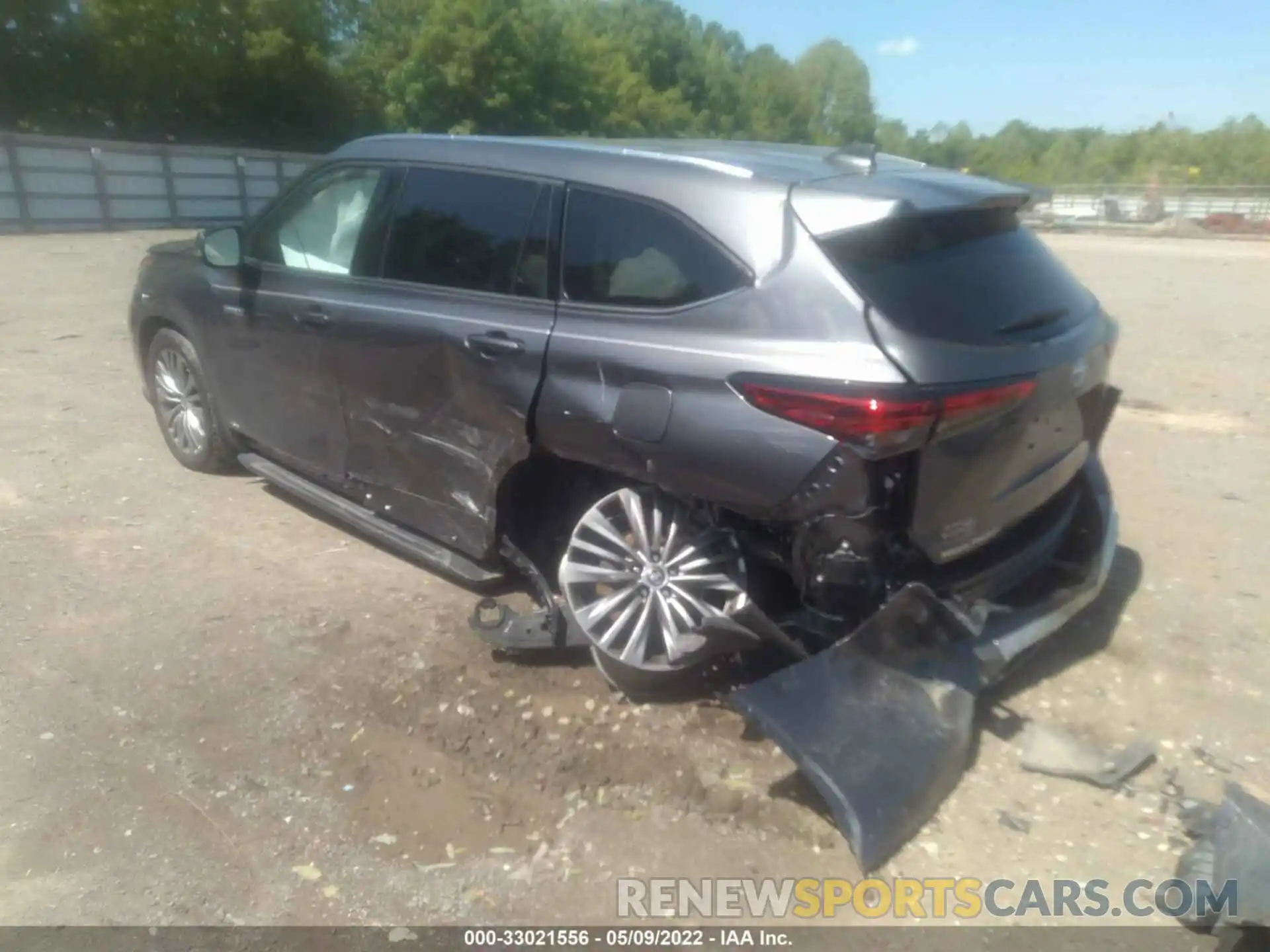 3 Photograph of a damaged car 5TDEBRCH8MS049665 TOYOTA HIGHLANDER 2021