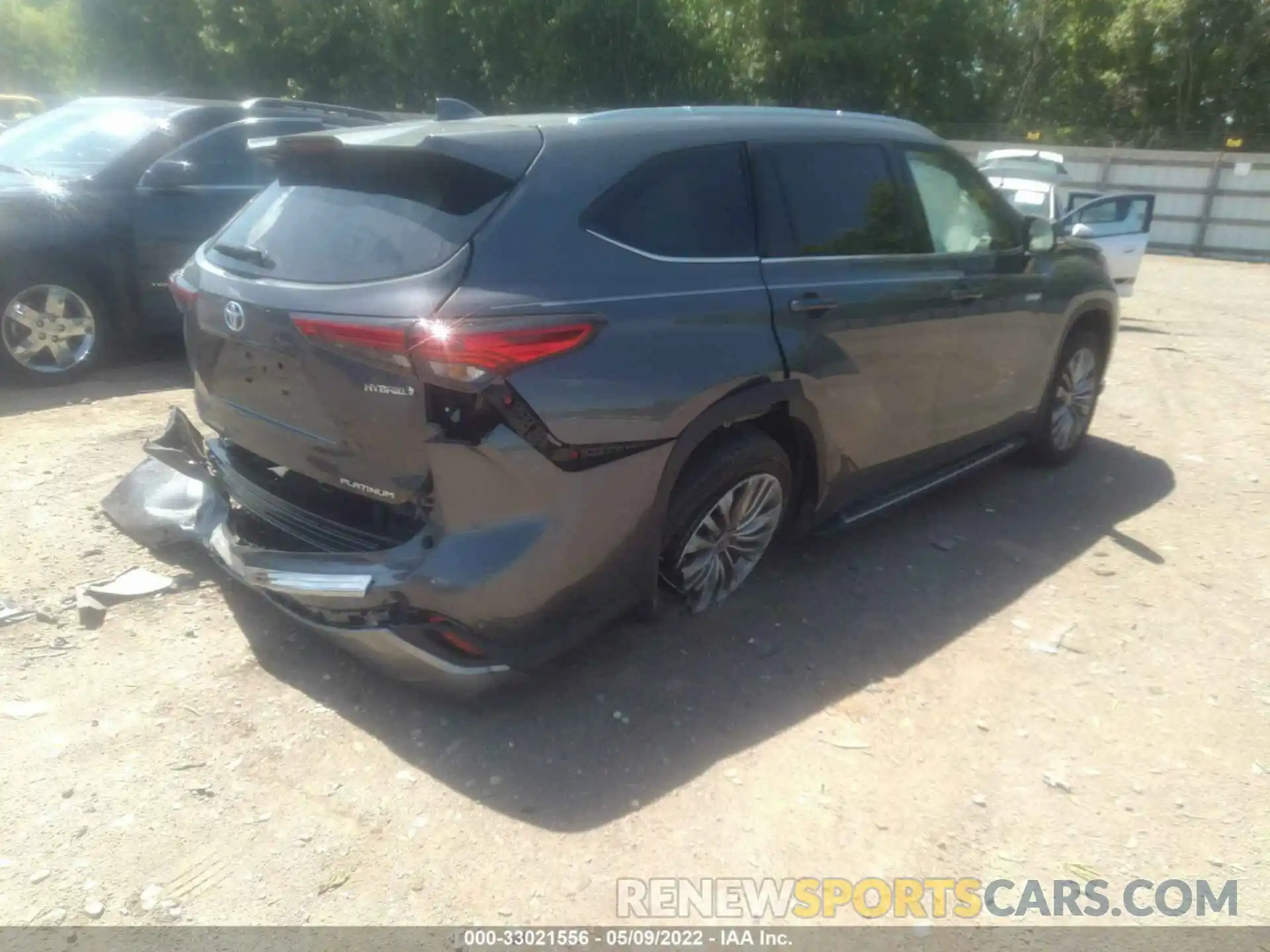 4 Photograph of a damaged car 5TDEBRCH8MS049665 TOYOTA HIGHLANDER 2021