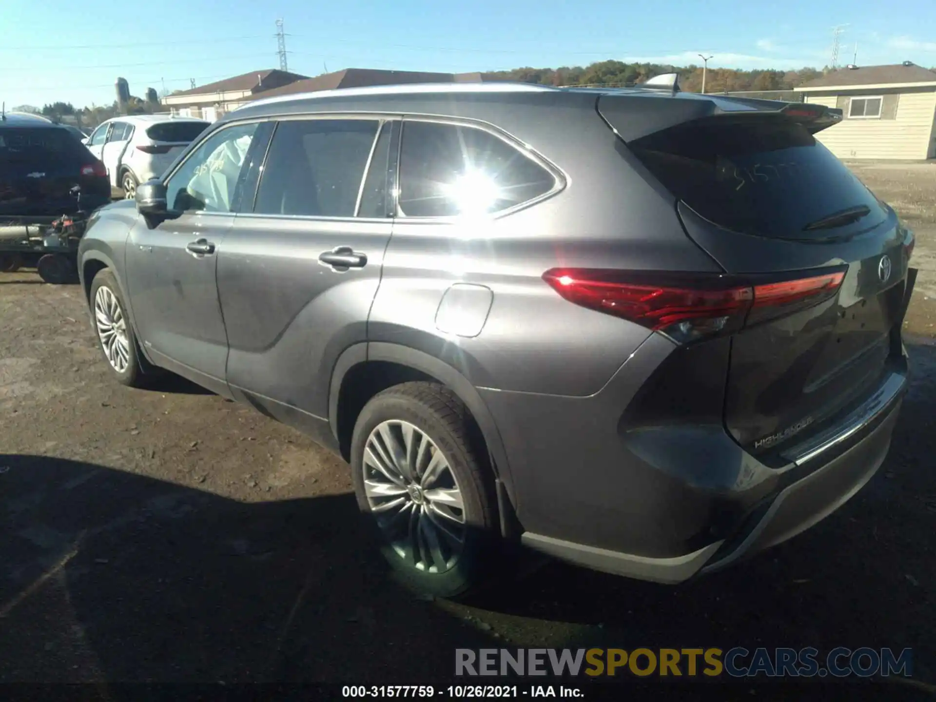 3 Photograph of a damaged car 5TDEBRCHXMS020975 TOYOTA HIGHLANDER 2021