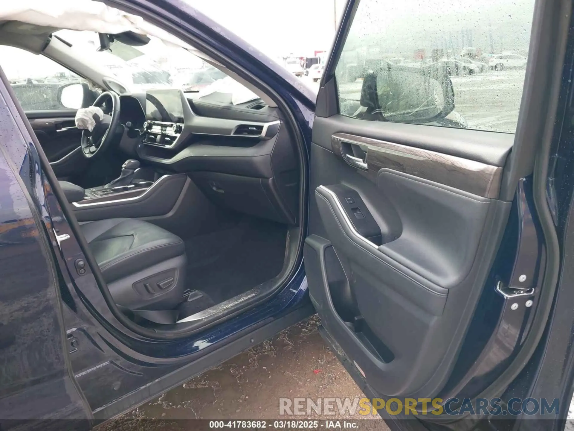 5 Photograph of a damaged car 5TDEBRCHXMS024265 TOYOTA HIGHLANDER 2021