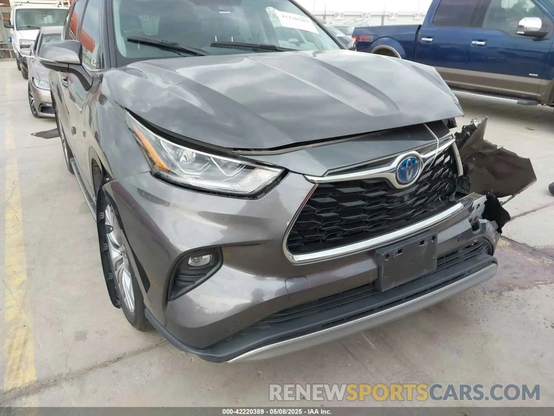 18 Photograph of a damaged car 5TDFARAHXMS008030 TOYOTA HIGHLANDER 2021