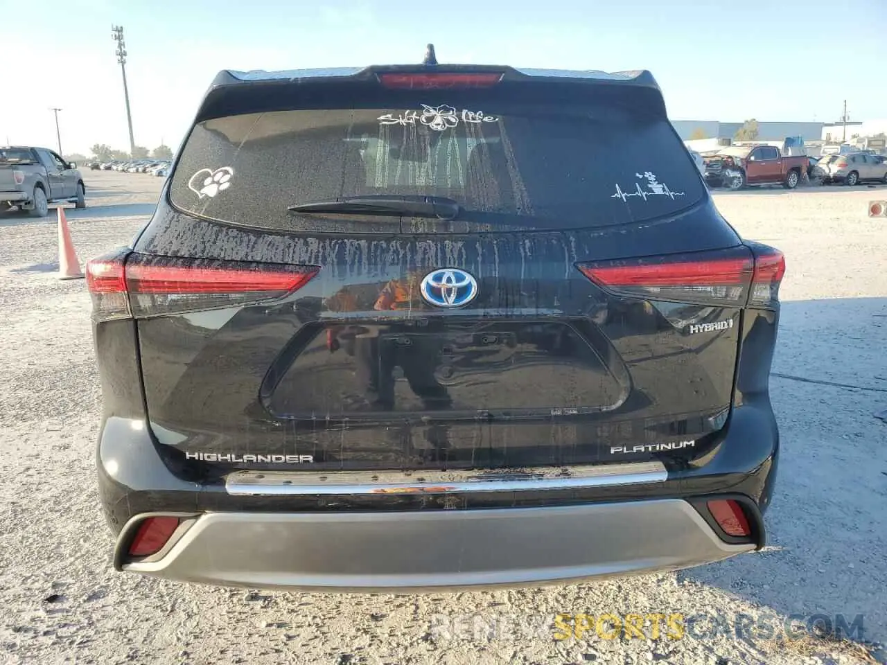 6 Photograph of a damaged car 5TDFARAHXMS009078 TOYOTA HIGHLANDER 2021