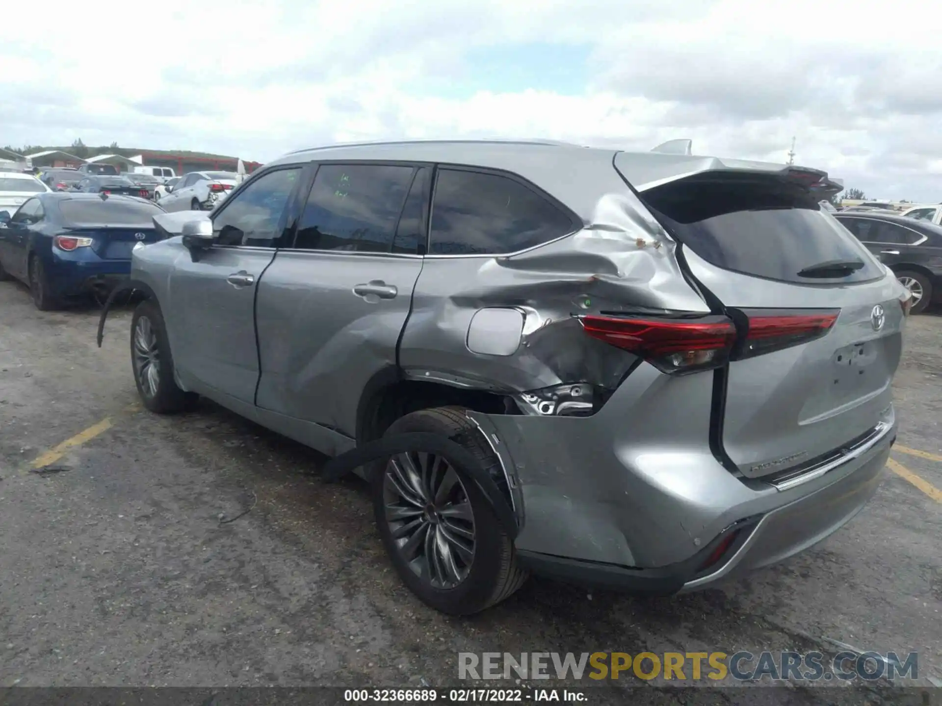 3 Photograph of a damaged car 5TDFZRAH0MS067189 TOYOTA HIGHLANDER 2021