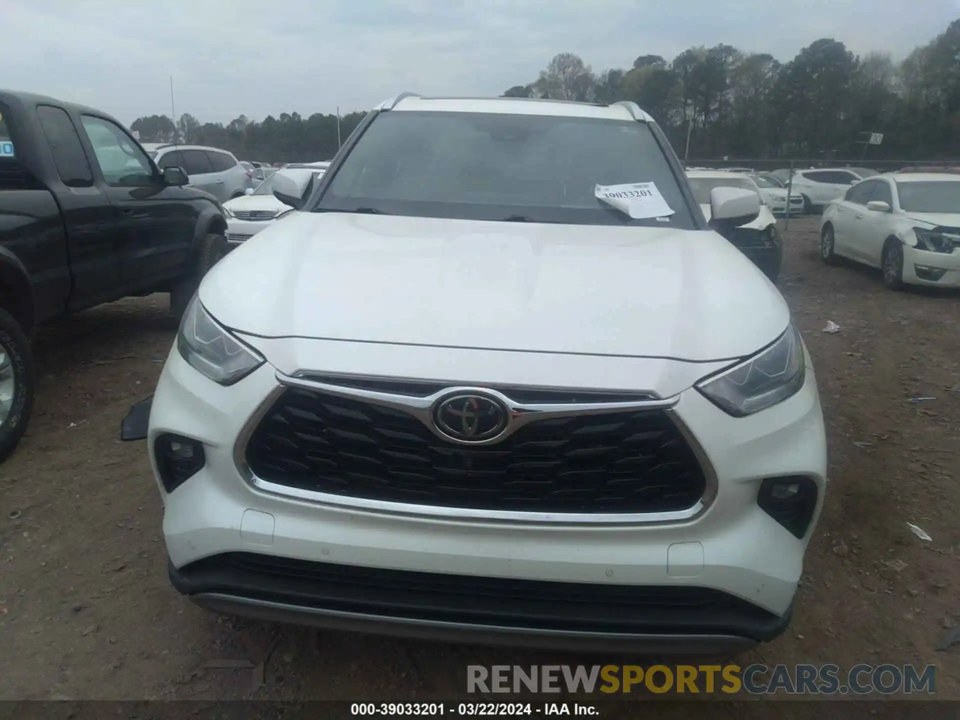 12 Photograph of a damaged car 5TDFZRAH2MS040575 TOYOTA HIGHLANDER 2021