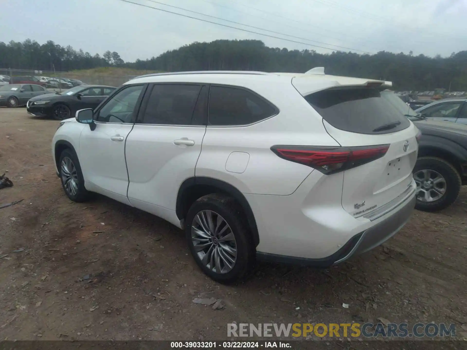 3 Photograph of a damaged car 5TDFZRAH2MS040575 TOYOTA HIGHLANDER 2021