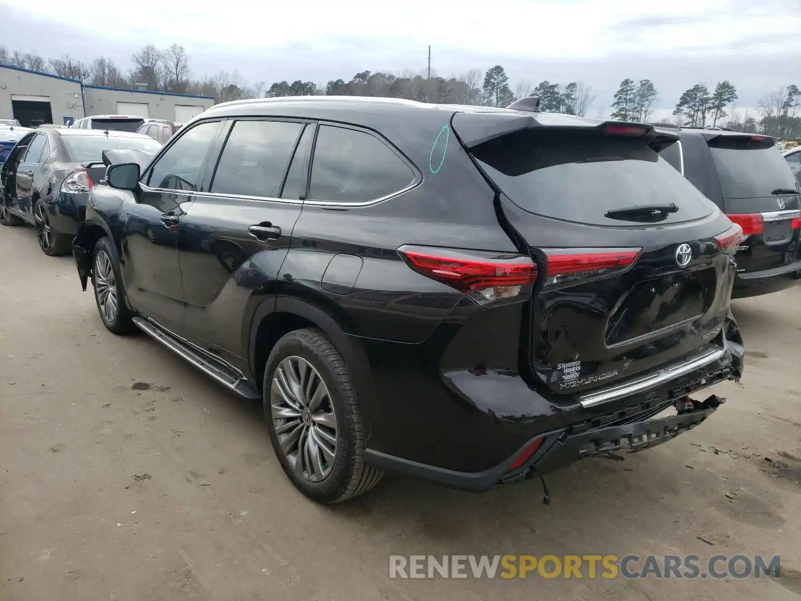 3 Photograph of a damaged car 5TDFZRAH4MS038049 TOYOTA HIGHLANDER 2021