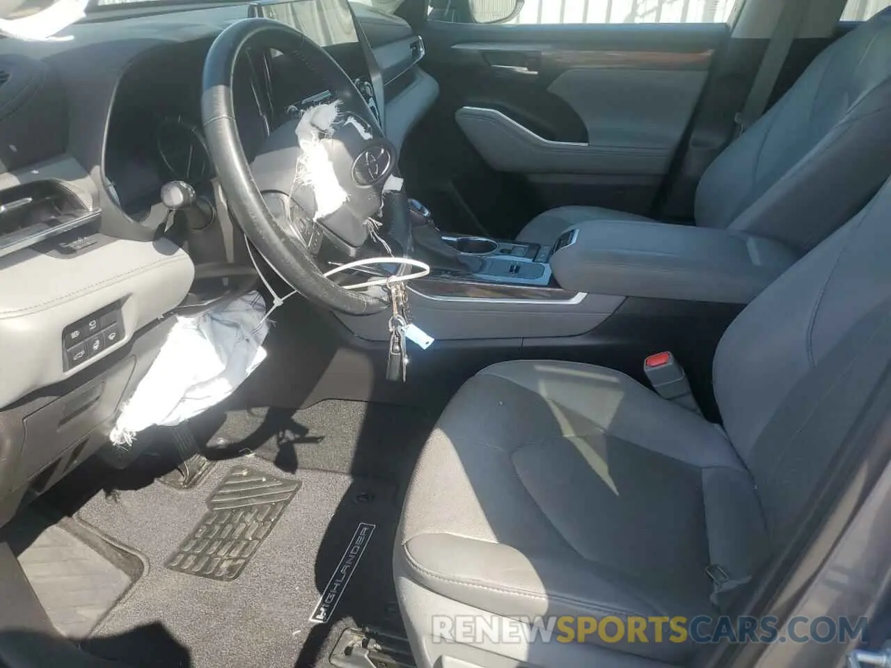 7 Photograph of a damaged car 5TDFZRAH4MS056387 TOYOTA HIGHLANDER 2021
