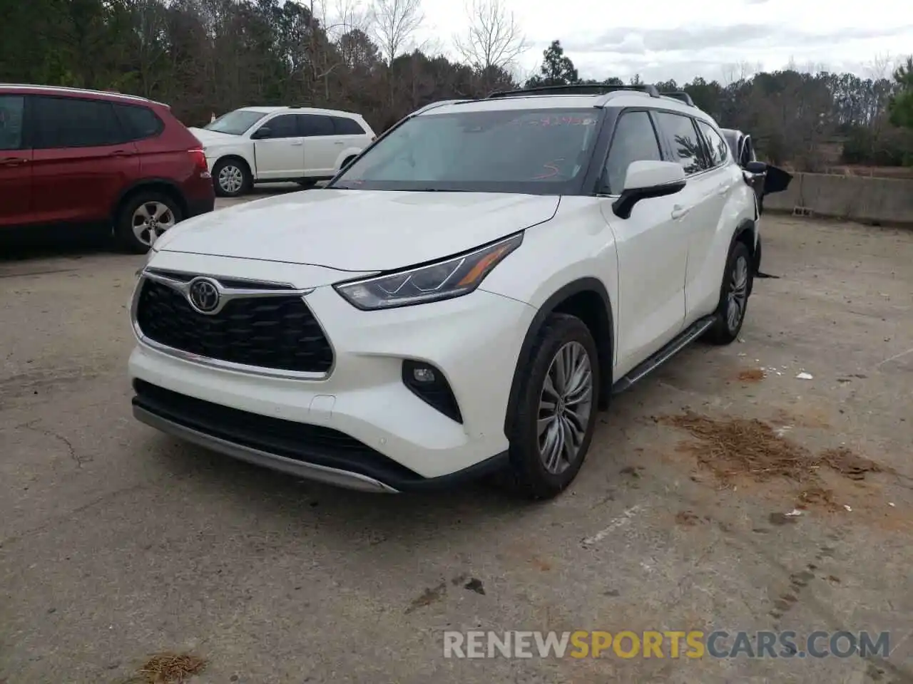 2 Photograph of a damaged car 5TDFZRAH8MS074021 TOYOTA HIGHLANDER 2021