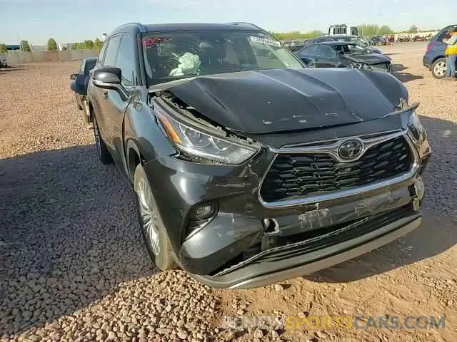 14 Photograph of a damaged car 5TDFZRAHXMS037147 TOYOTA HIGHLANDER 2021