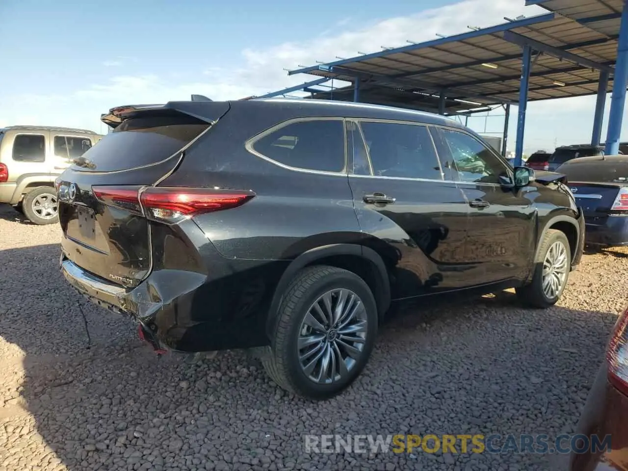 3 Photograph of a damaged car 5TDFZRAHXMS037147 TOYOTA HIGHLANDER 2021