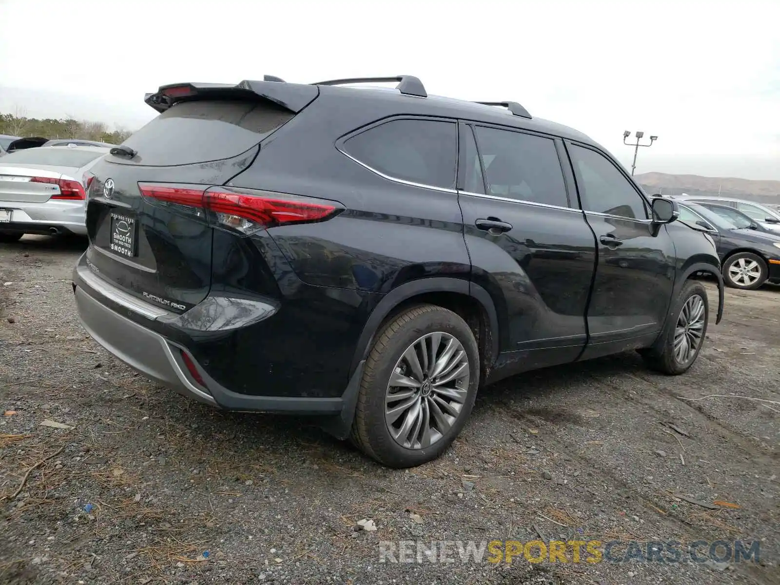 4 Photograph of a damaged car 5TDFZRBH0MS065473 TOYOTA HIGHLANDER 2021