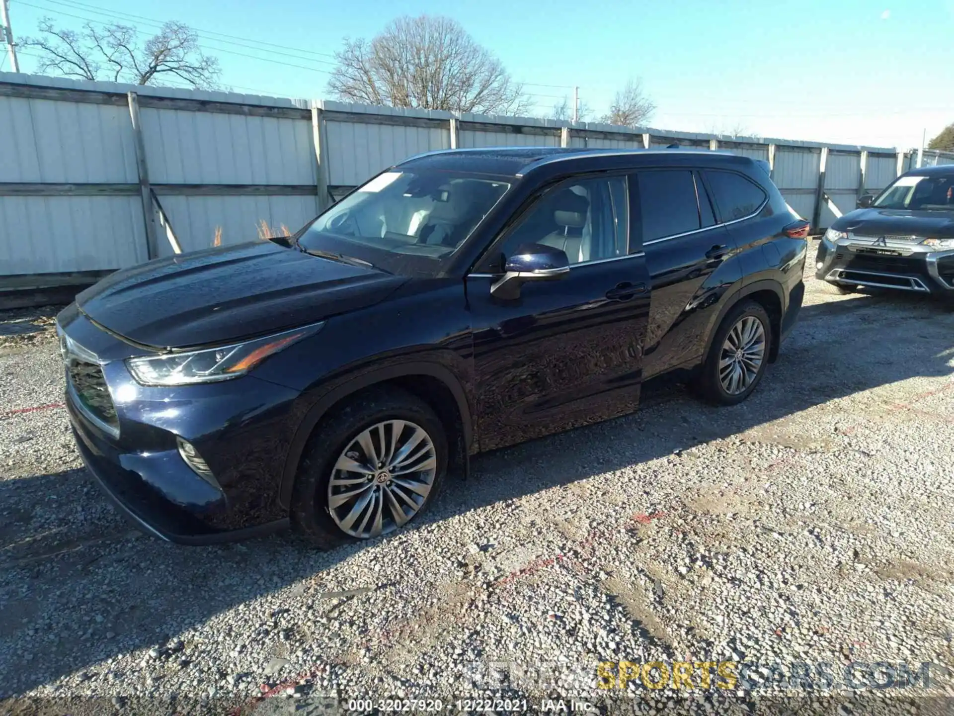 2 Photograph of a damaged car 5TDFZRBH1MS136664 TOYOTA HIGHLANDER 2021