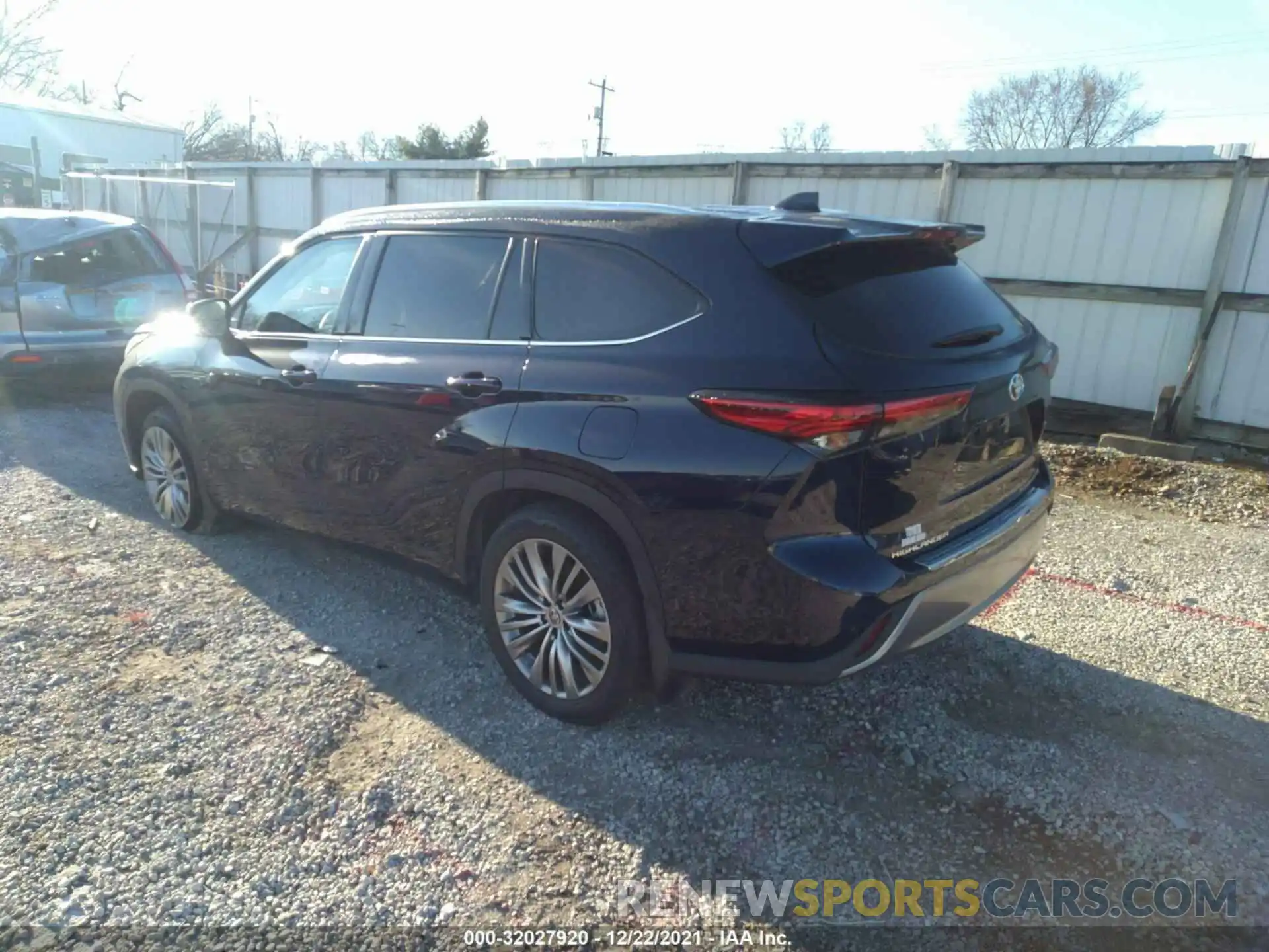 3 Photograph of a damaged car 5TDFZRBH1MS136664 TOYOTA HIGHLANDER 2021