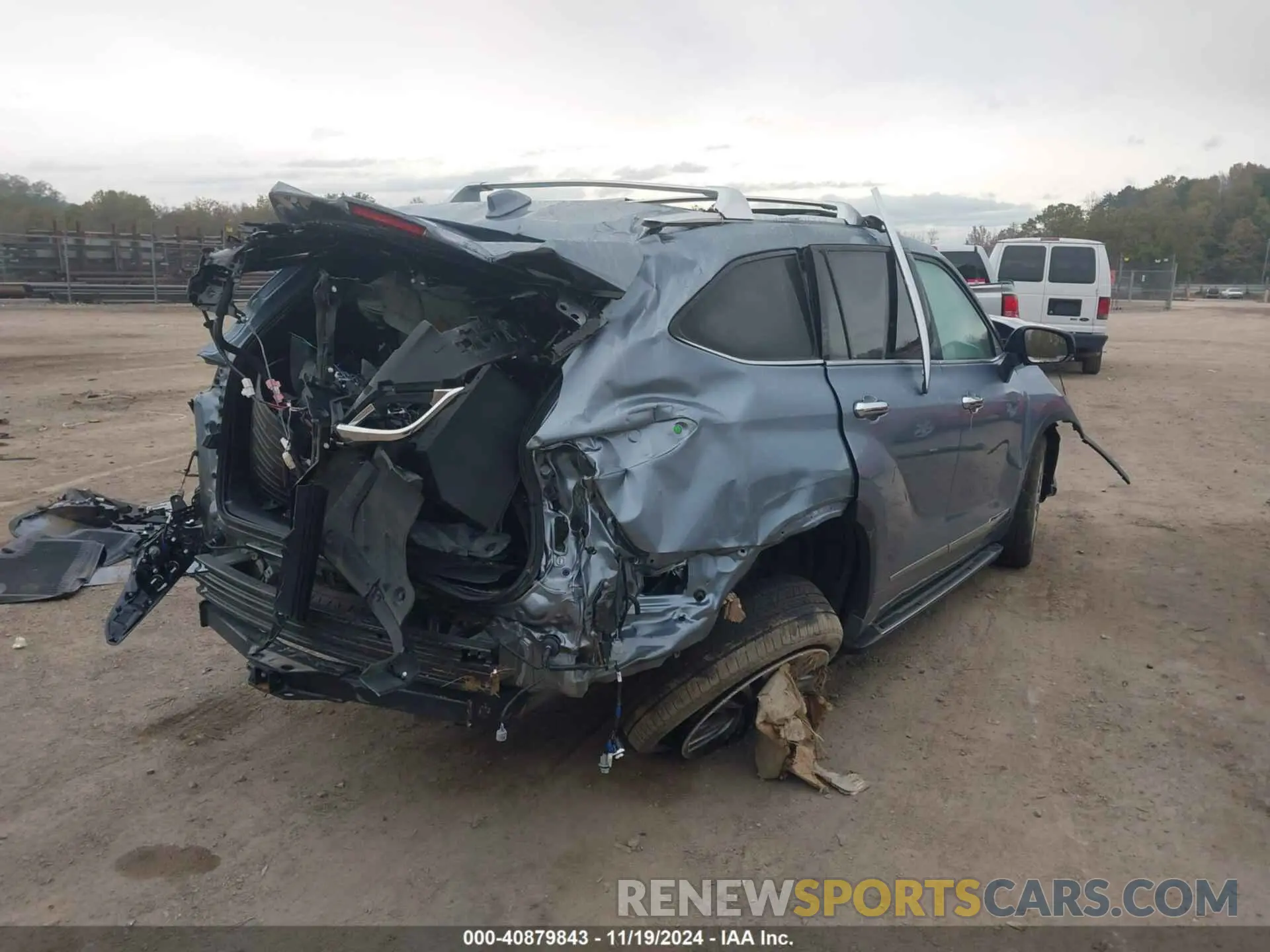4 Photograph of a damaged car 5TDFZRBH1MS158499 TOYOTA HIGHLANDER 2021