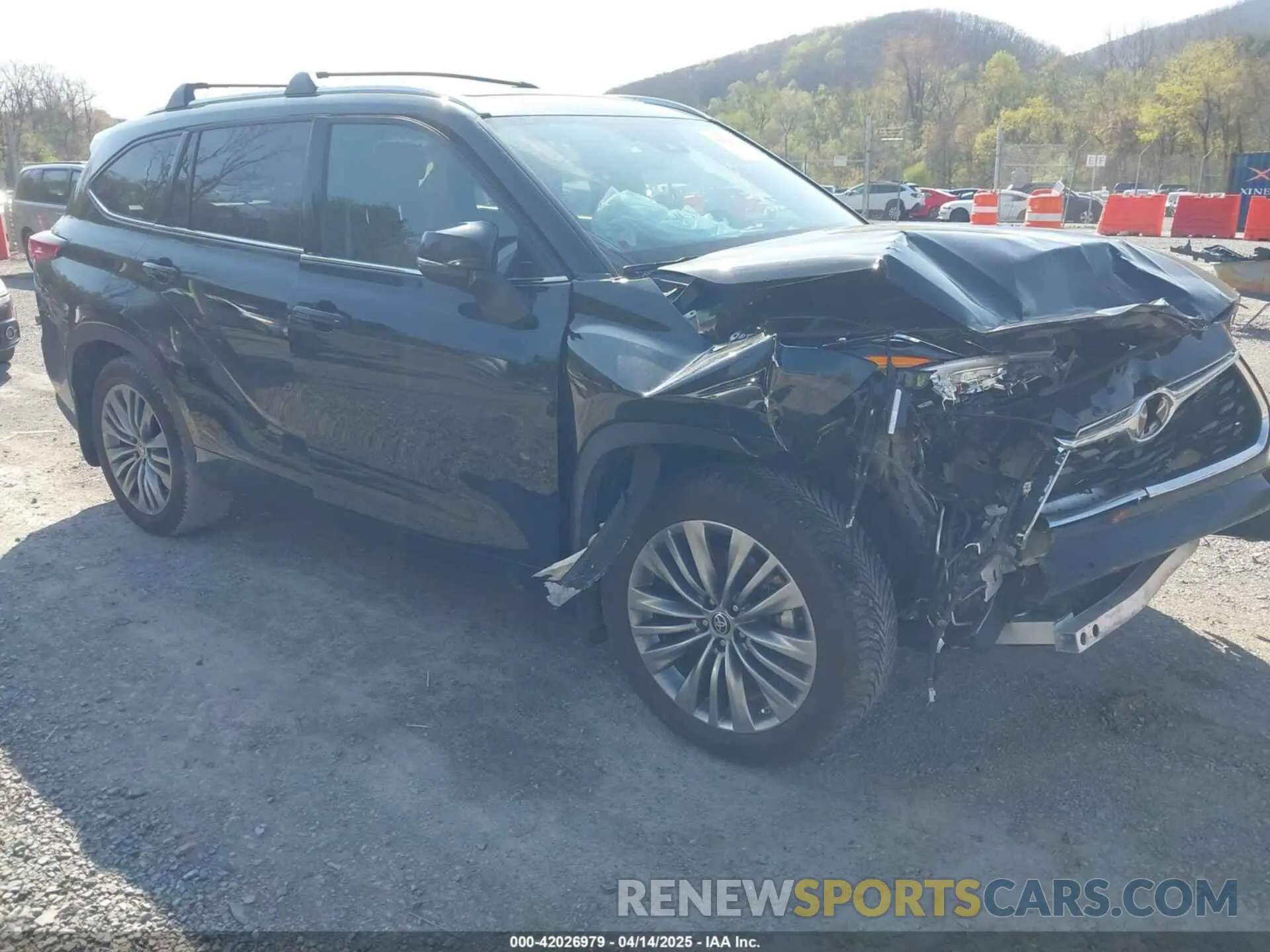 1 Photograph of a damaged car 5TDFZRBH3MS133216 TOYOTA HIGHLANDER 2021