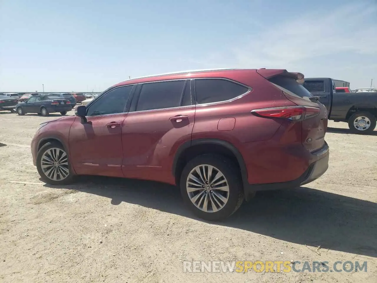 2 Photograph of a damaged car 5TDFZRBH5MS064366 TOYOTA HIGHLANDER 2021
