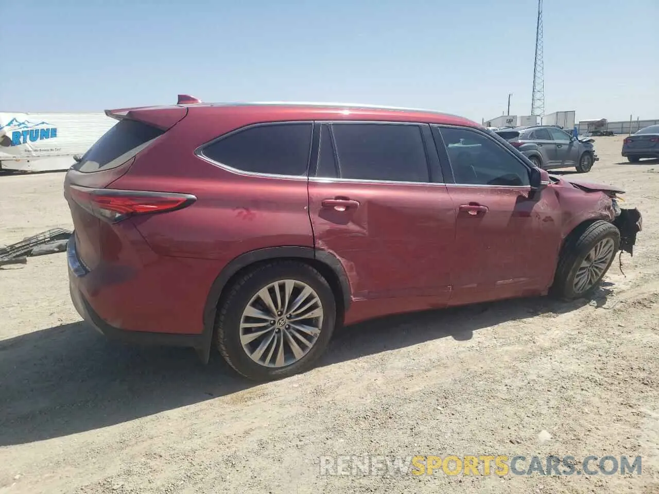 3 Photograph of a damaged car 5TDFZRBH5MS064366 TOYOTA HIGHLANDER 2021