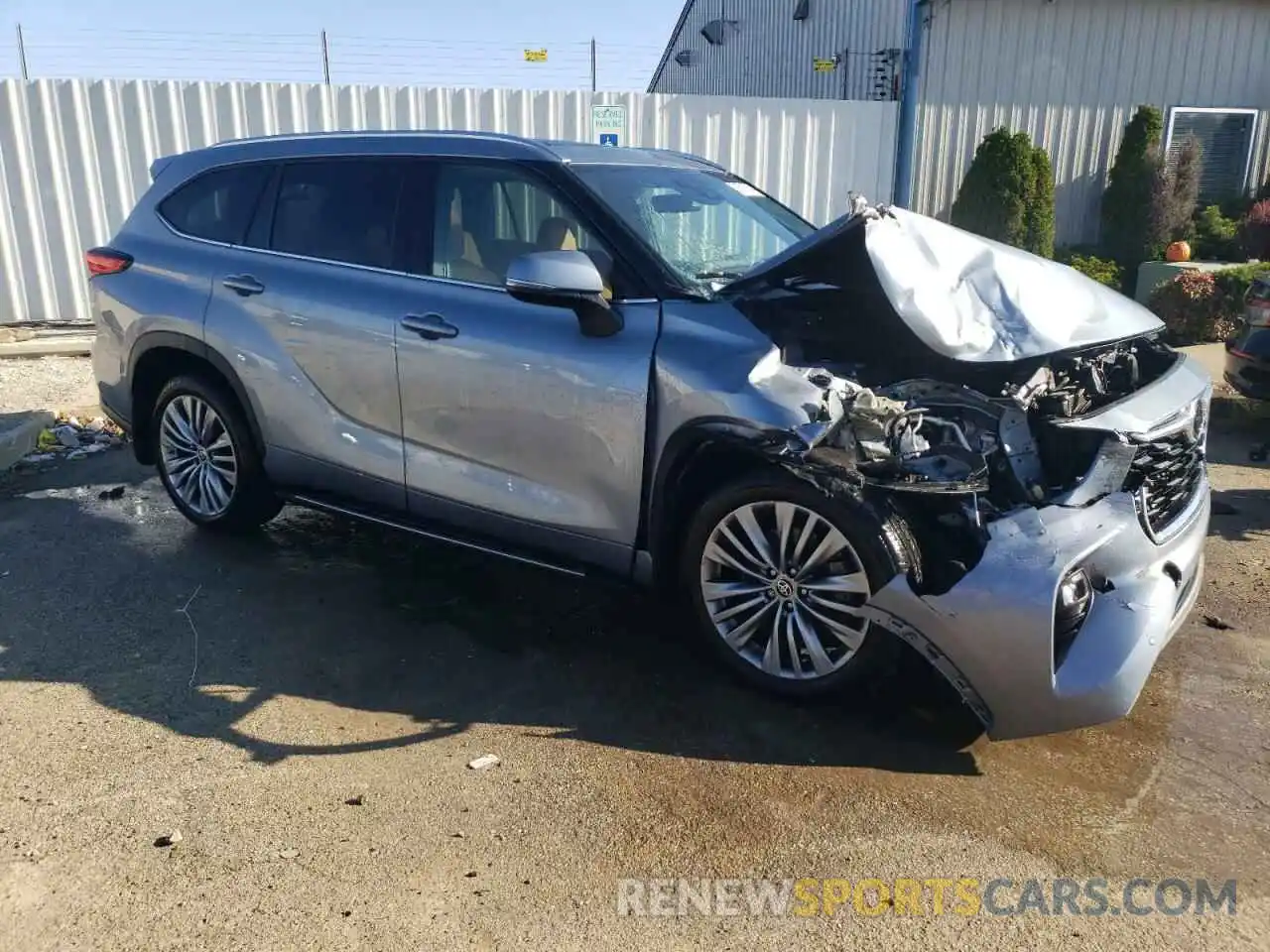 4 Photograph of a damaged car 5TDFZRBH6MS088837 TOYOTA HIGHLANDER 2021