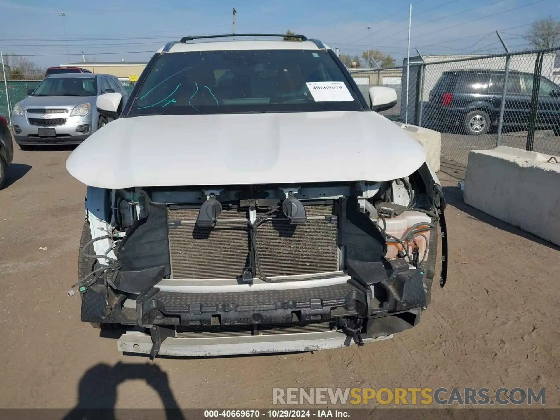 13 Photograph of a damaged car 5TDFZRBH6MS135560 TOYOTA HIGHLANDER 2021