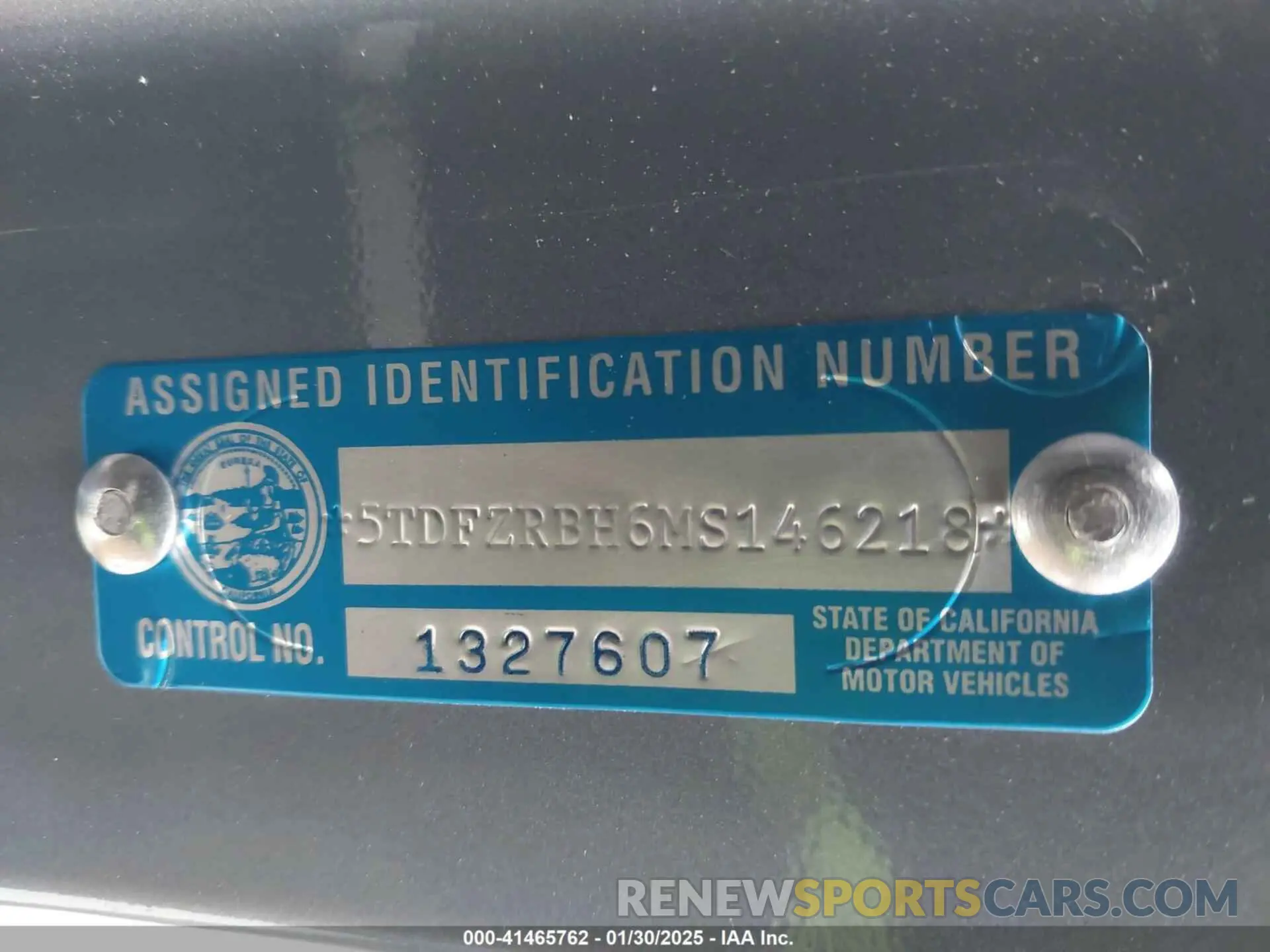9 Photograph of a damaged car 5TDFZRBH6MS146218 TOYOTA HIGHLANDER 2021