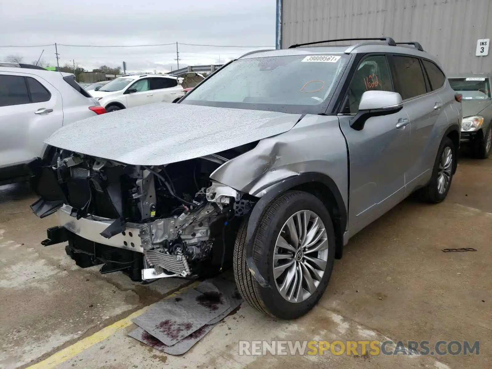 2 Photograph of a damaged car 5TDFZRBH7MS079869 TOYOTA HIGHLANDER 2021